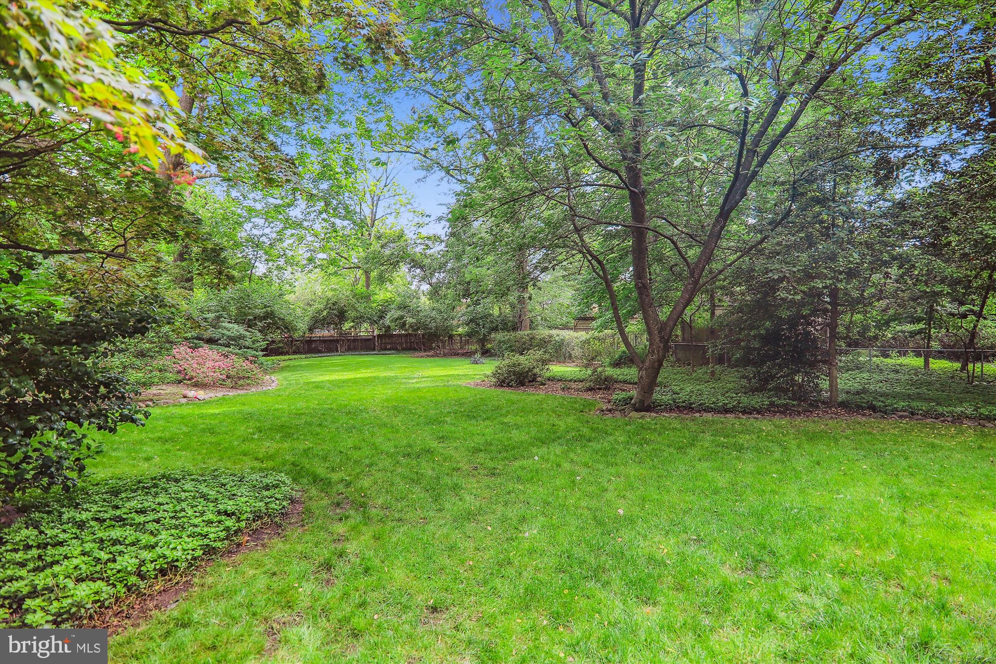 WOODSIDE PARK - Residential