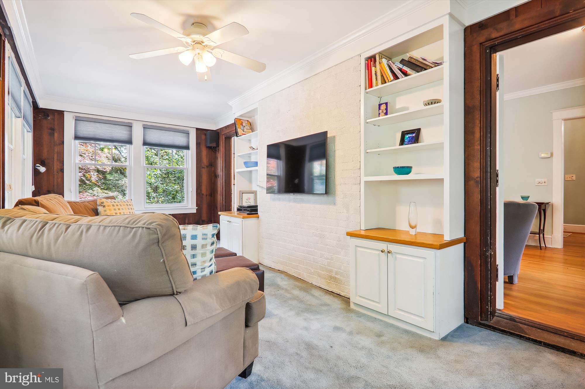 WOODSIDE PARK - Residential