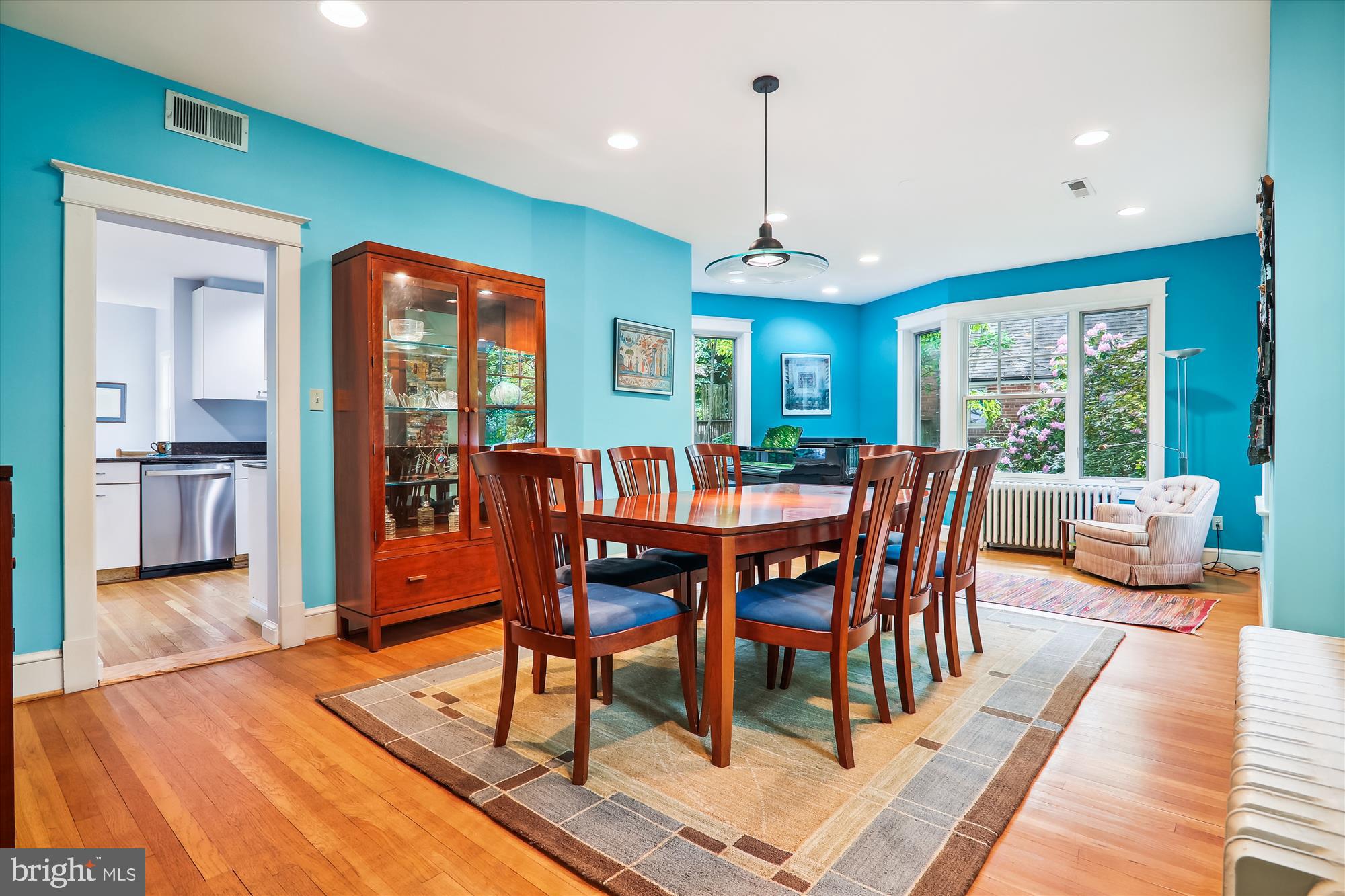 WOODSIDE PARK - Residential