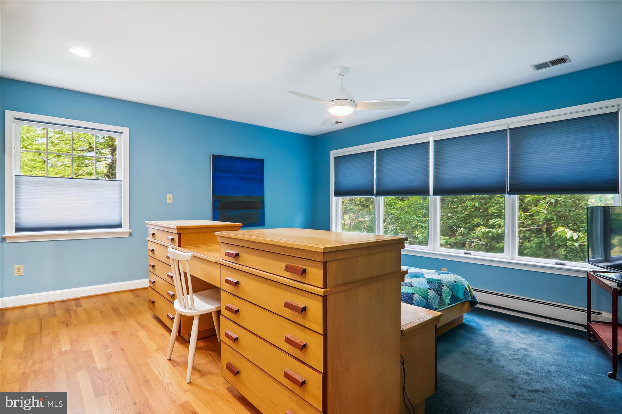 WOODSIDE PARK - Residential