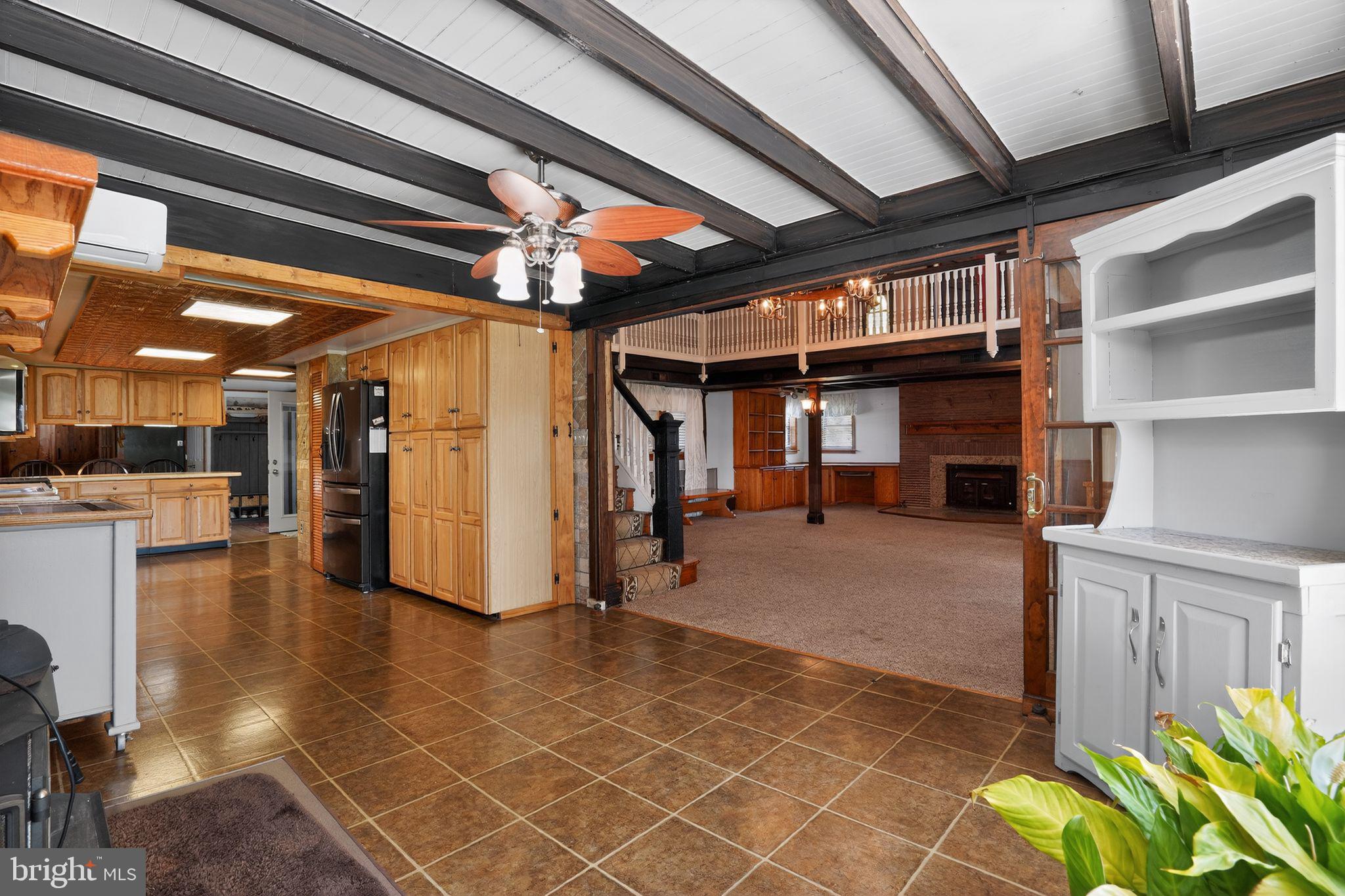 BOWLEYS QUARTERS - Residential