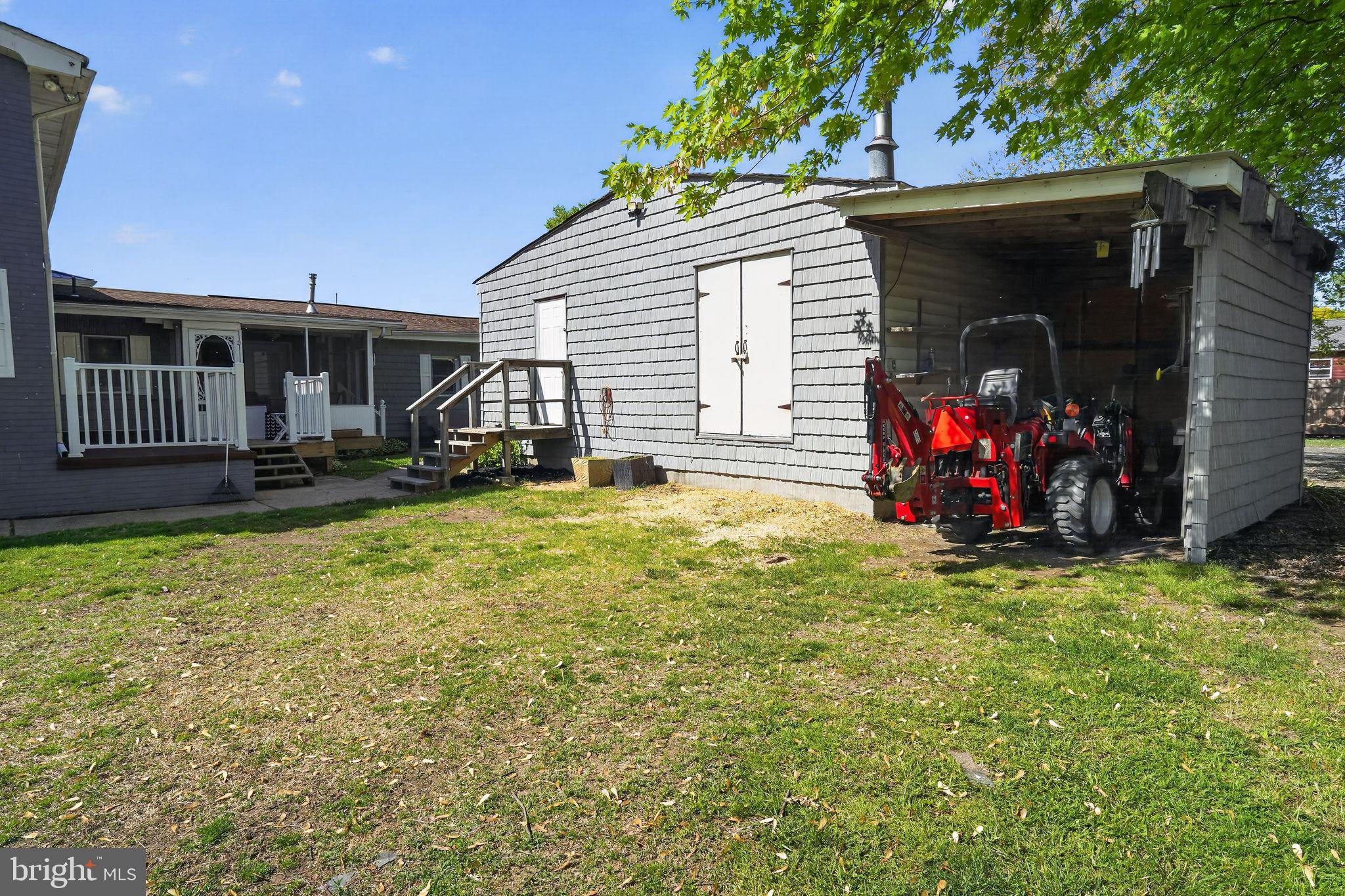 BOWLEYS QUARTERS - Residential