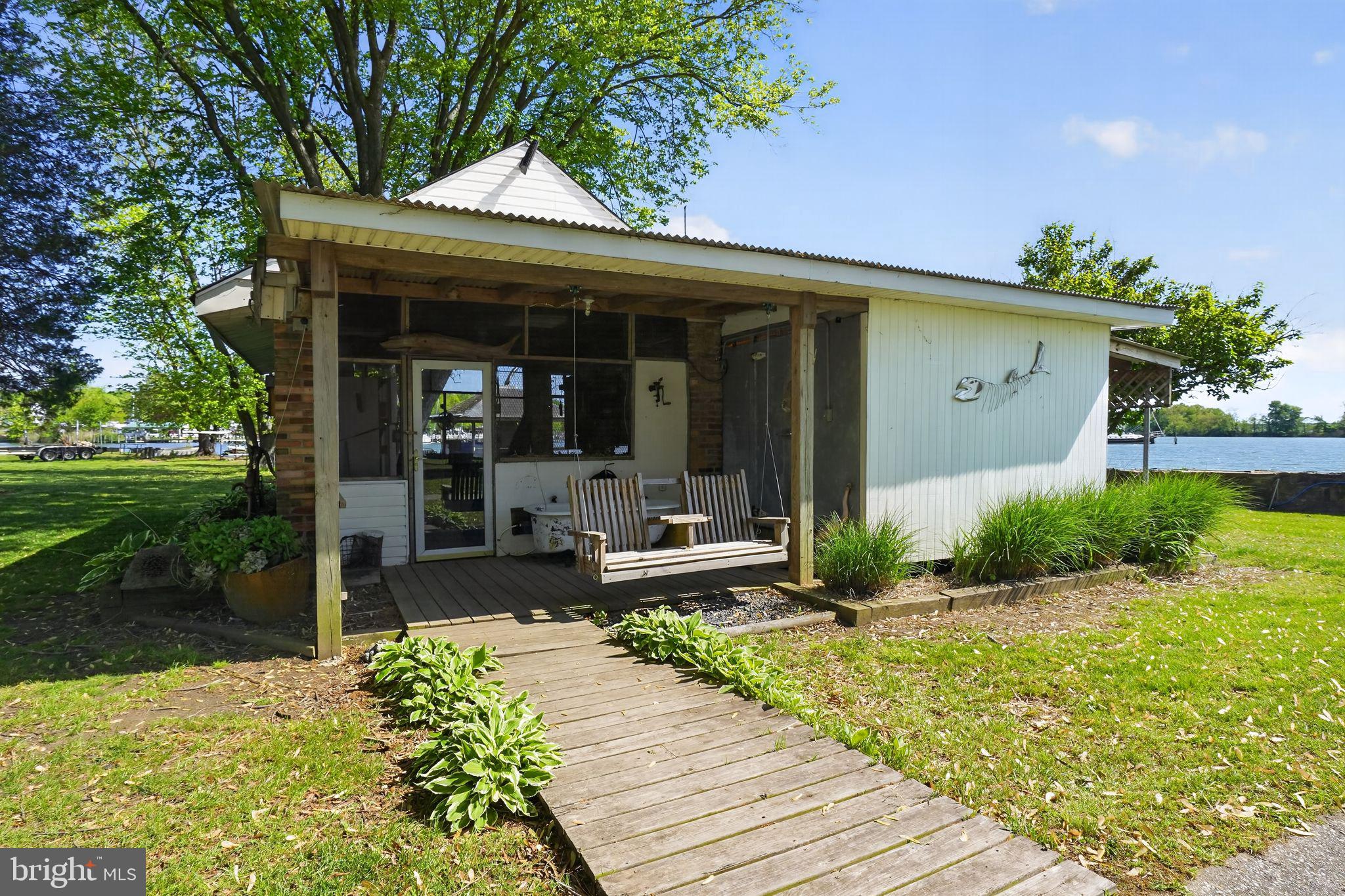 BOWLEYS QUARTERS - Residential