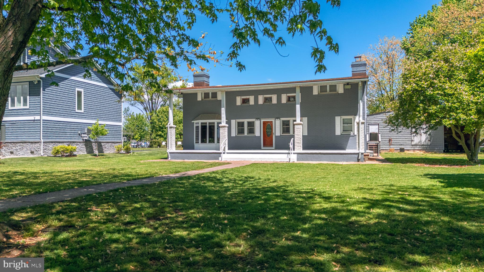 BOWLEYS QUARTERS - Residential