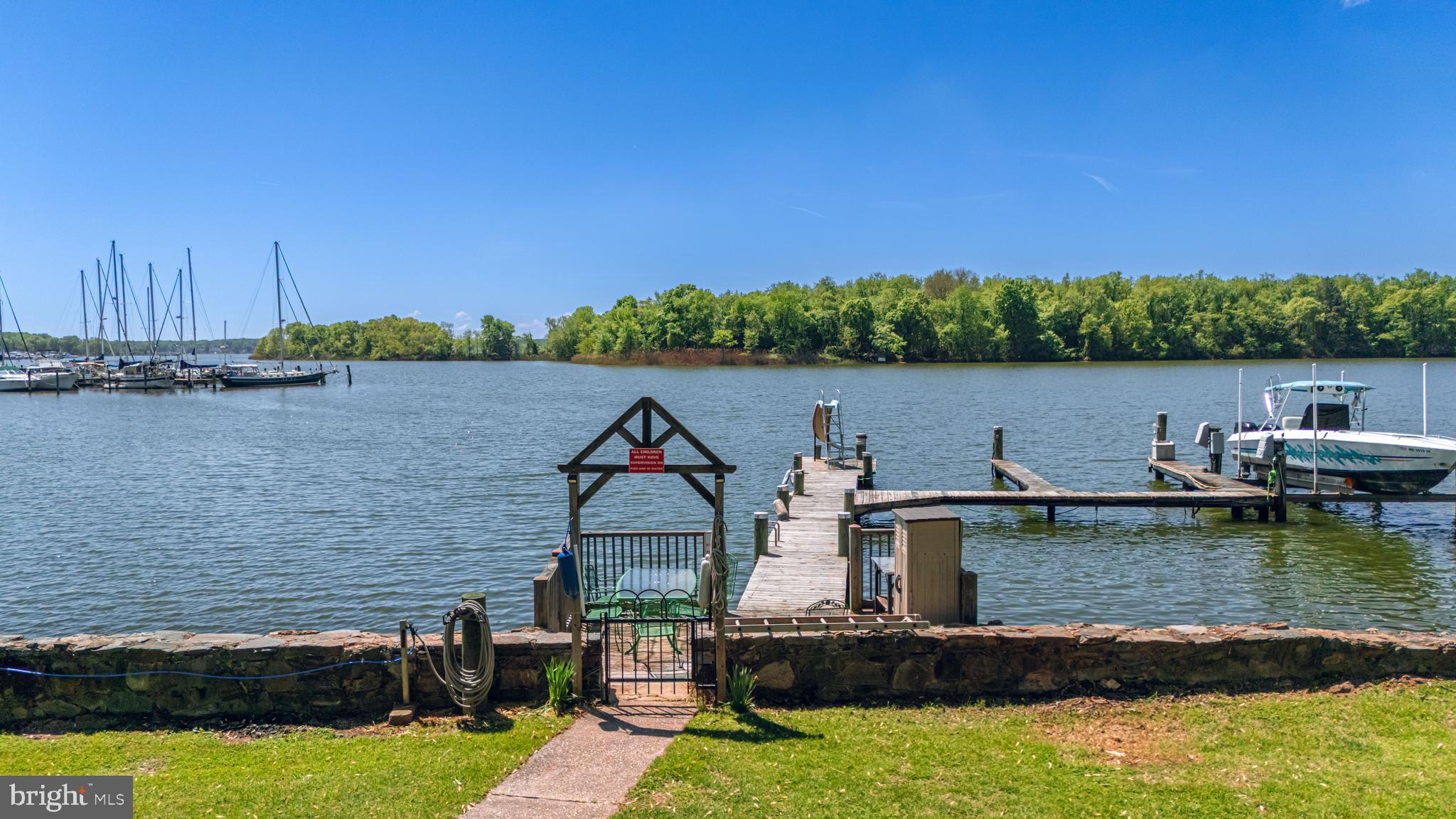 BOWLEYS QUARTERS - Residential