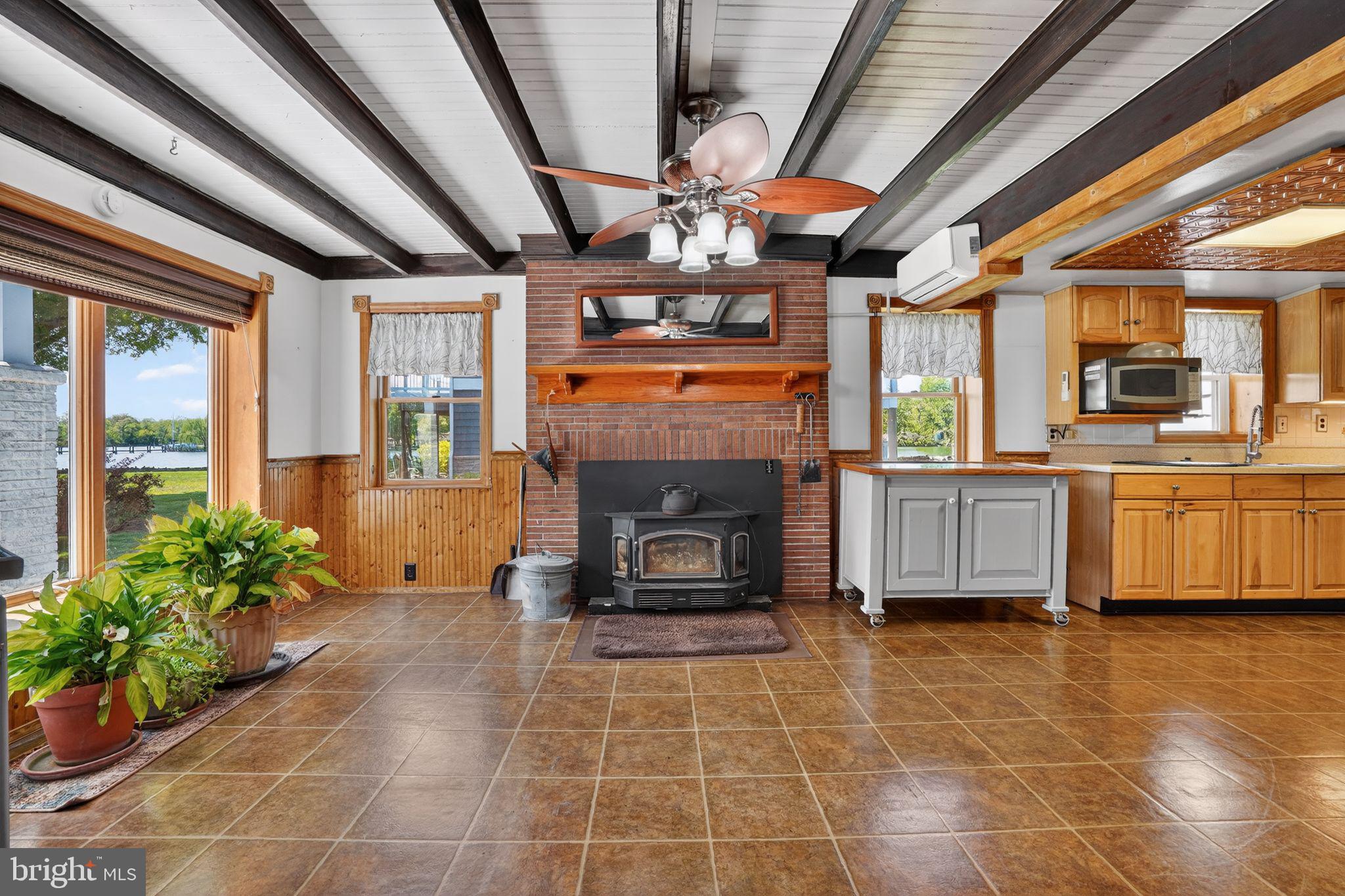 BOWLEYS QUARTERS - Residential