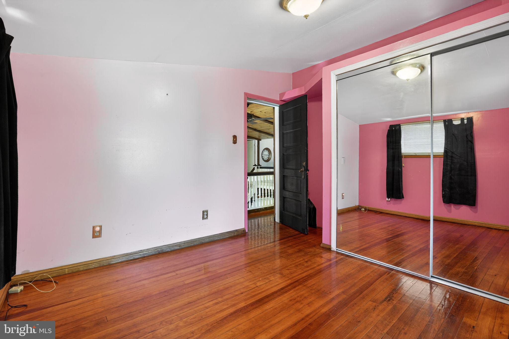 BOWLEYS QUARTERS - Residential