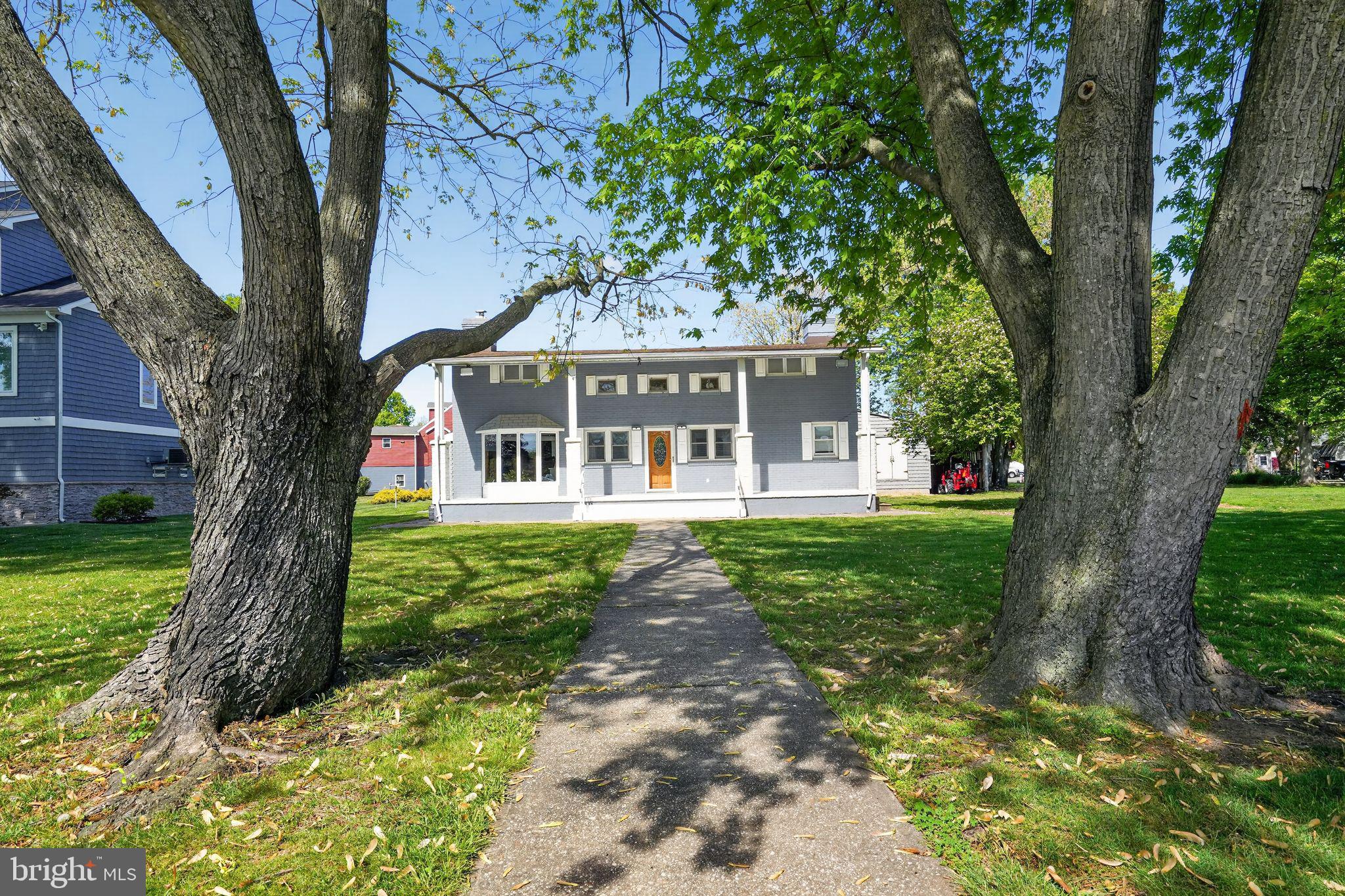 BOWLEYS QUARTERS - Residential