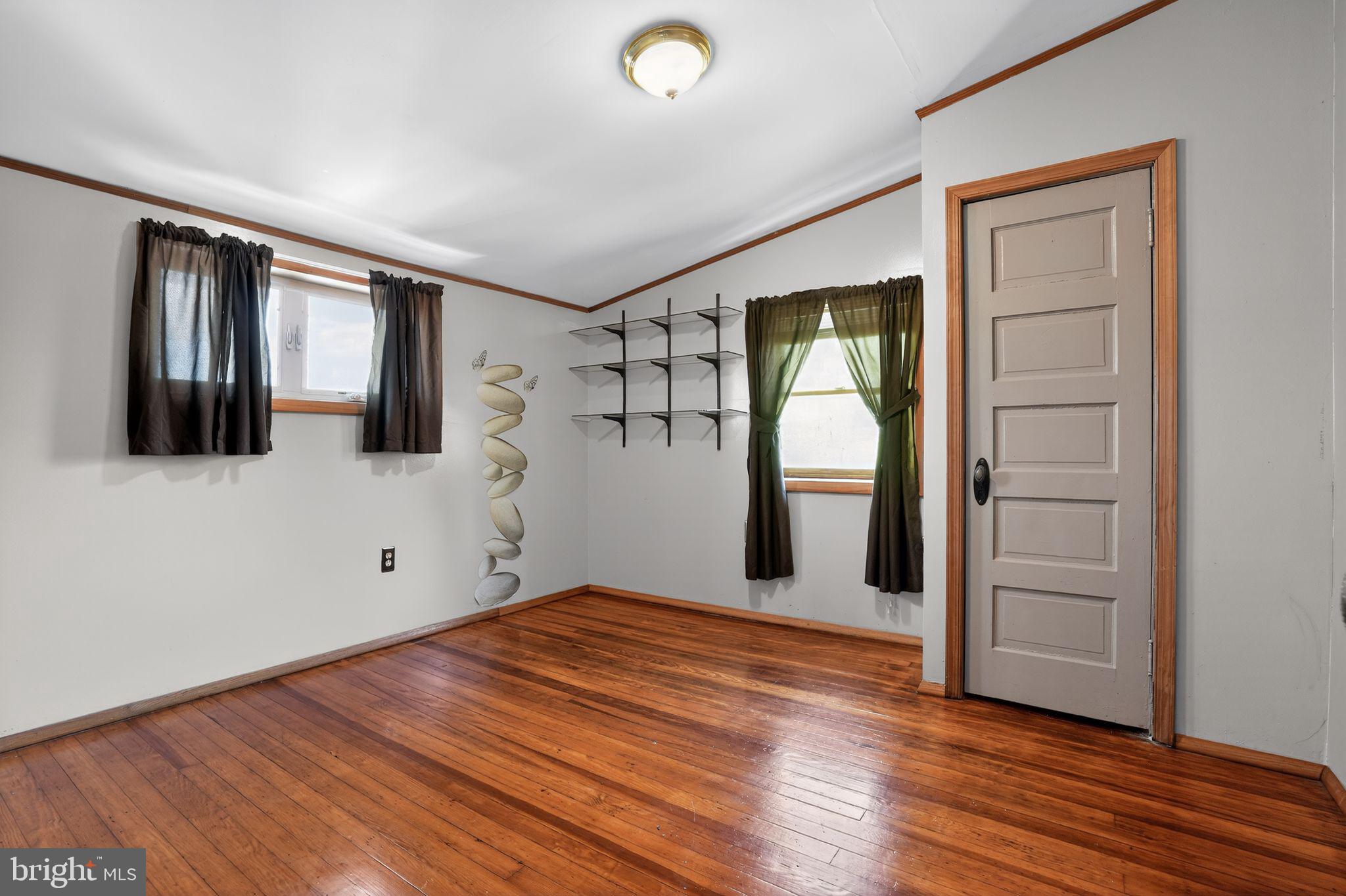 BOWLEYS QUARTERS - Residential