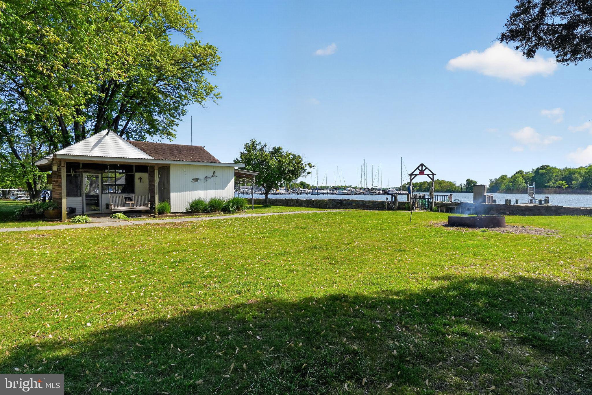 BOWLEYS QUARTERS - Residential