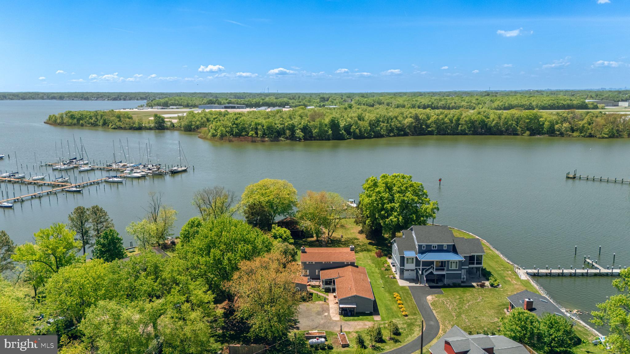 BOWLEYS QUARTERS - Residential