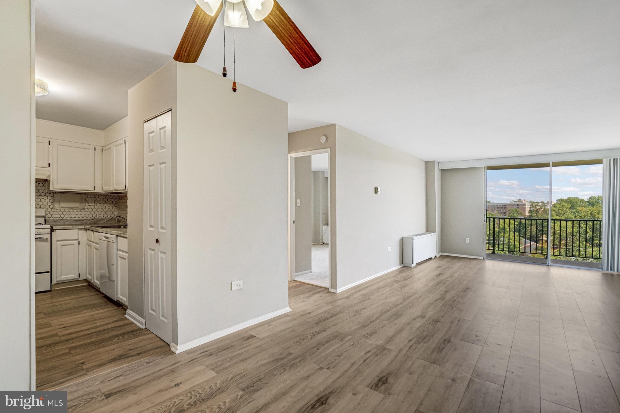 THE CARLTON - Residential