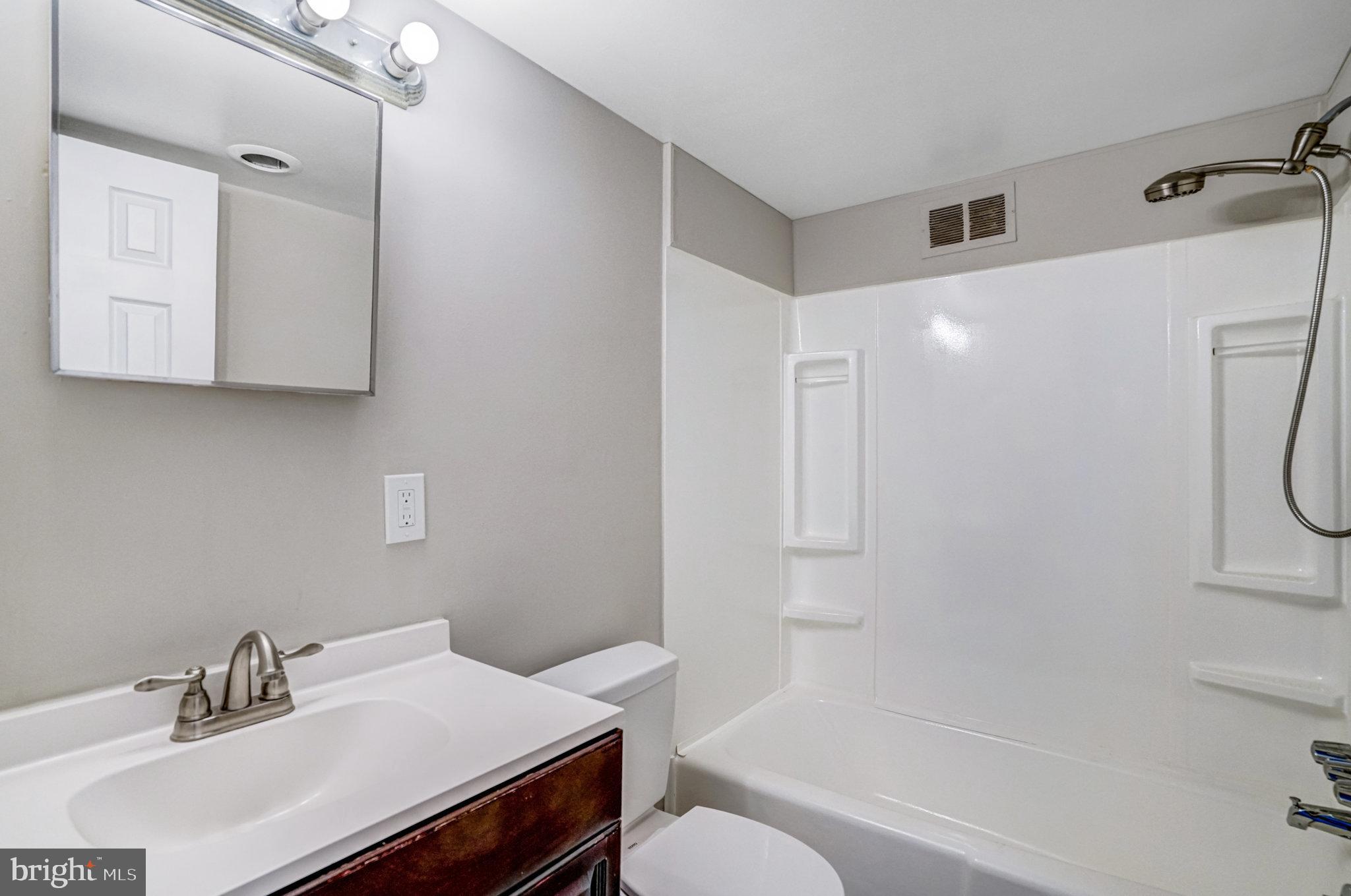 THE CARLTON - Residential