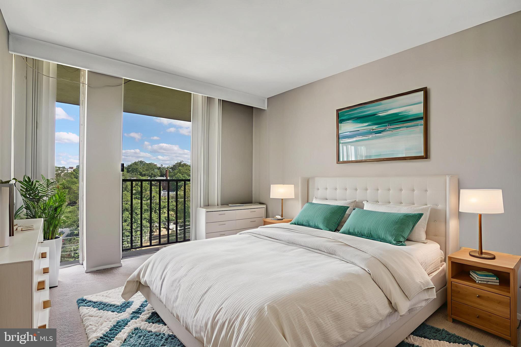 THE CARLTON - Residential