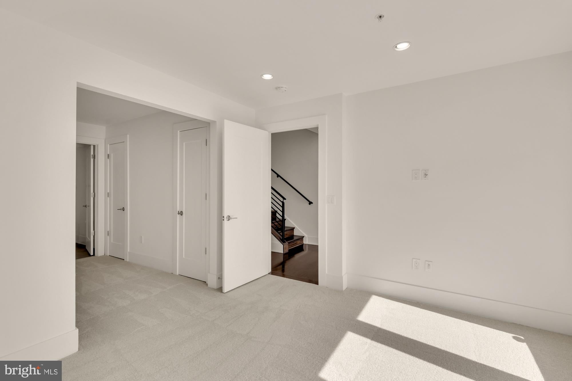 142 WINSOME CIRCLE