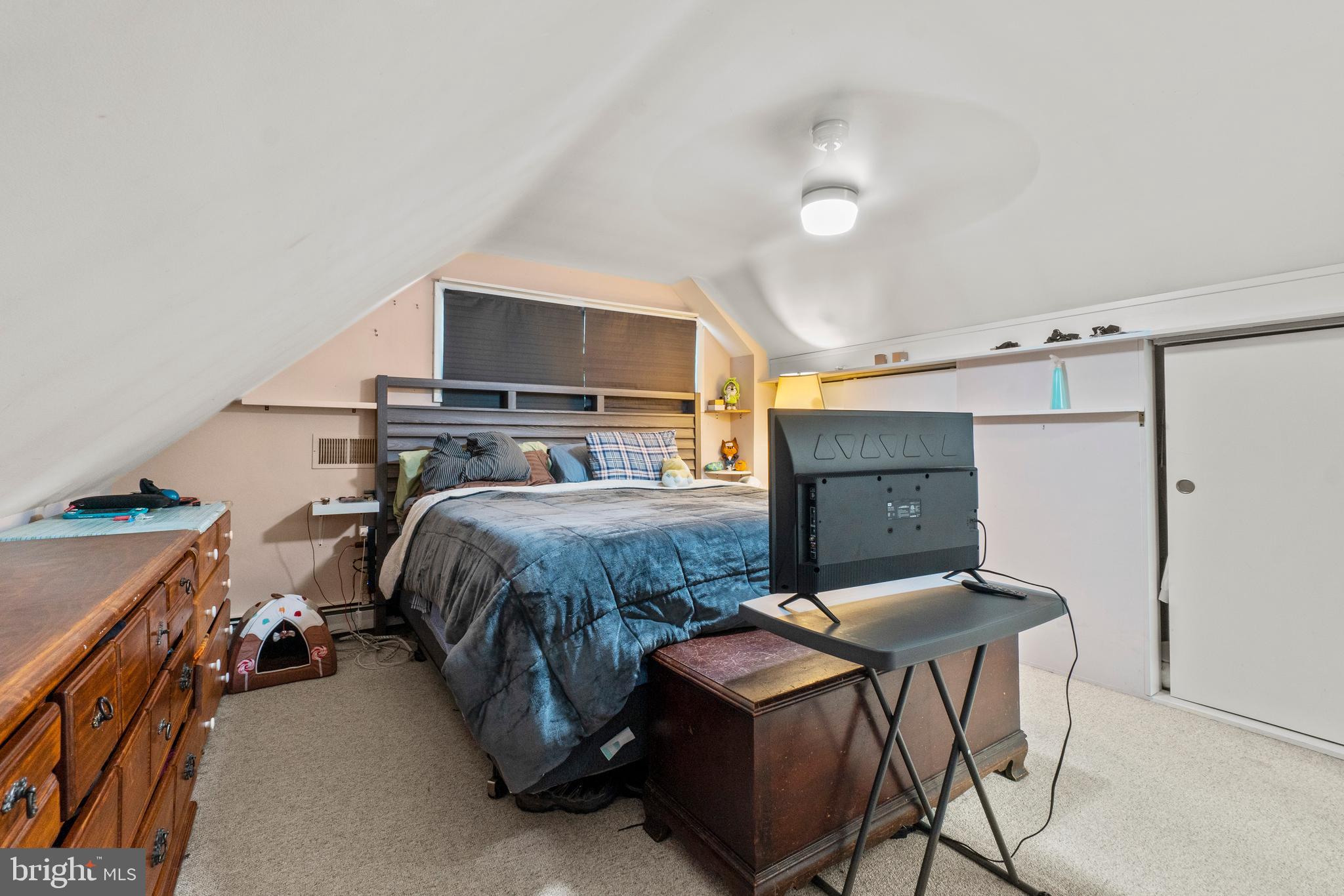 COUNTRY CLUB ESTATES - Residential