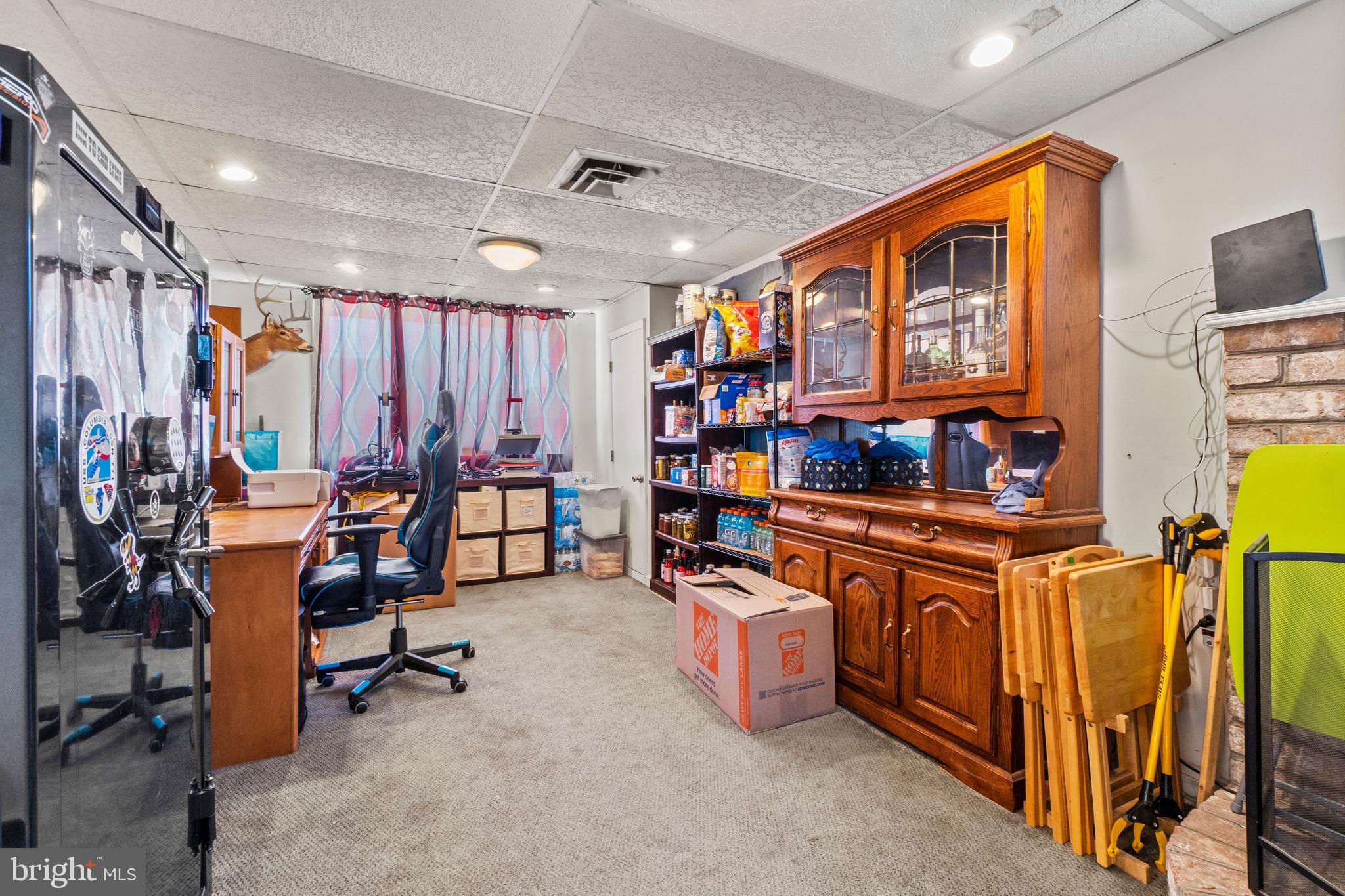 COUNTRY CLUB ESTATES - Residential