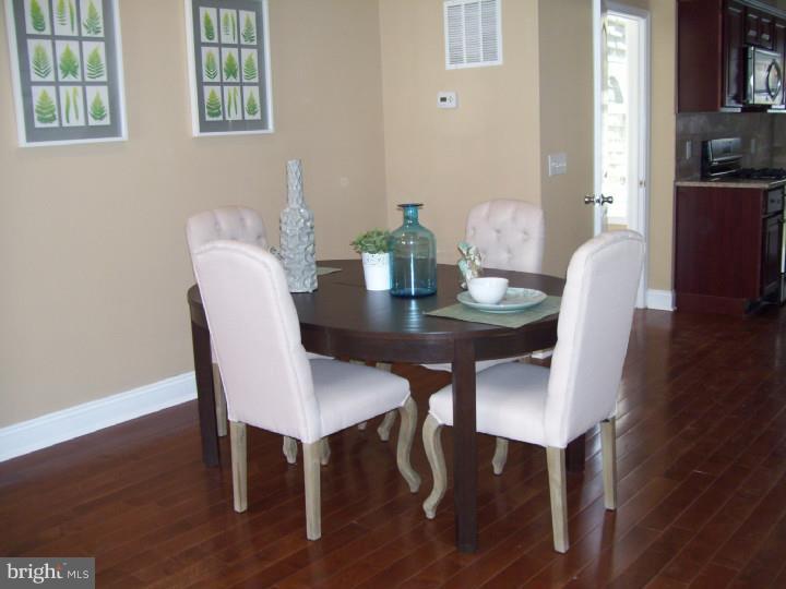 POINT BREEZE - Residential