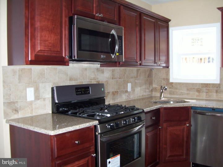 POINT BREEZE - Residential