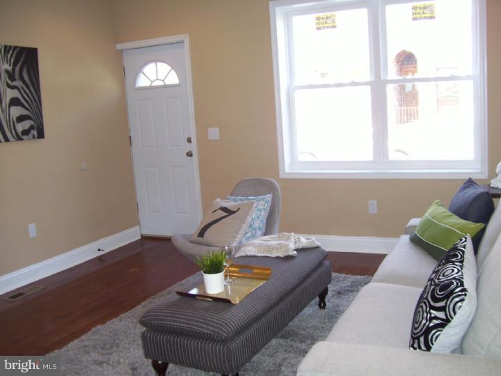 POINT BREEZE - Residential