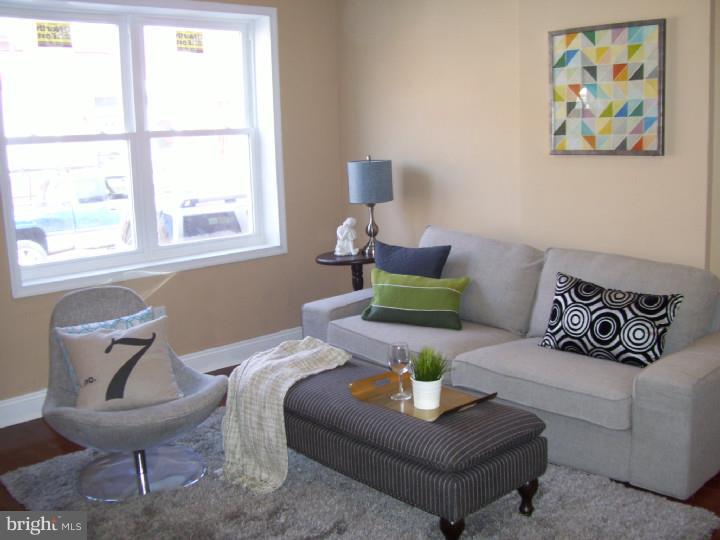 POINT BREEZE - Residential