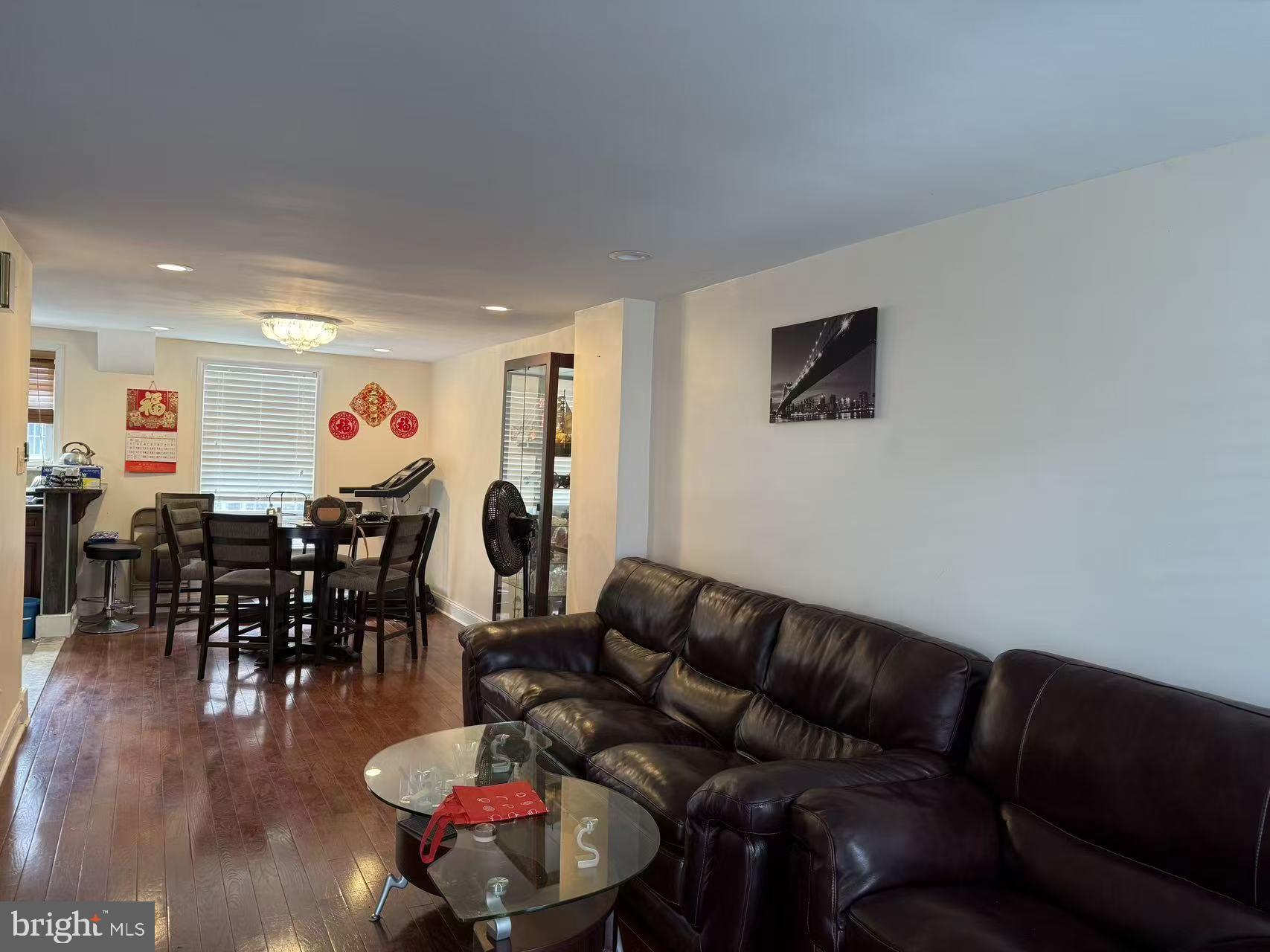 PHILADELPHIA - Residential