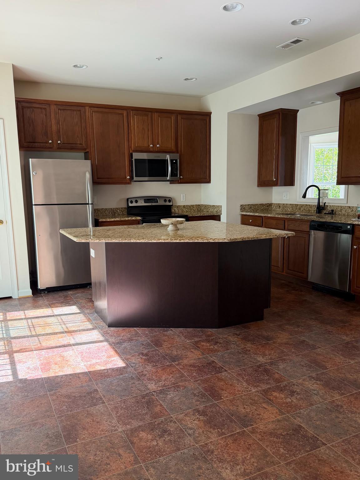 CARRIAGE HILL - Residential