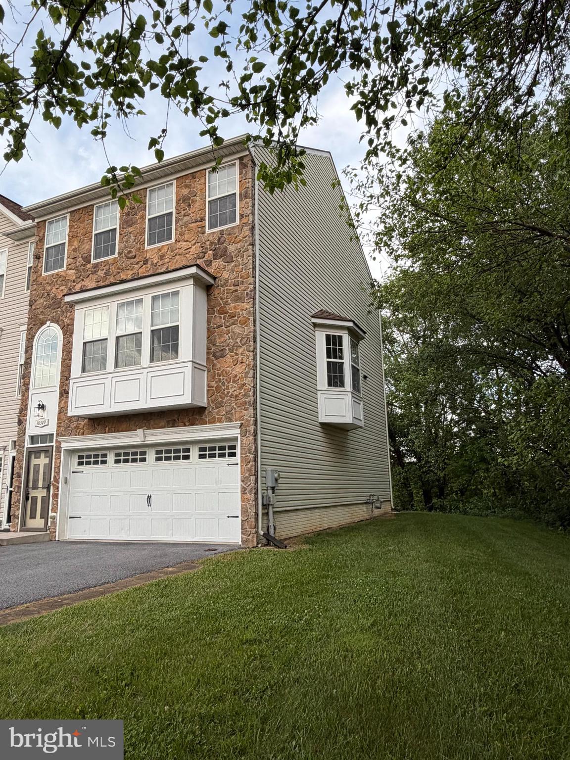 CARRIAGE HILL - Residential