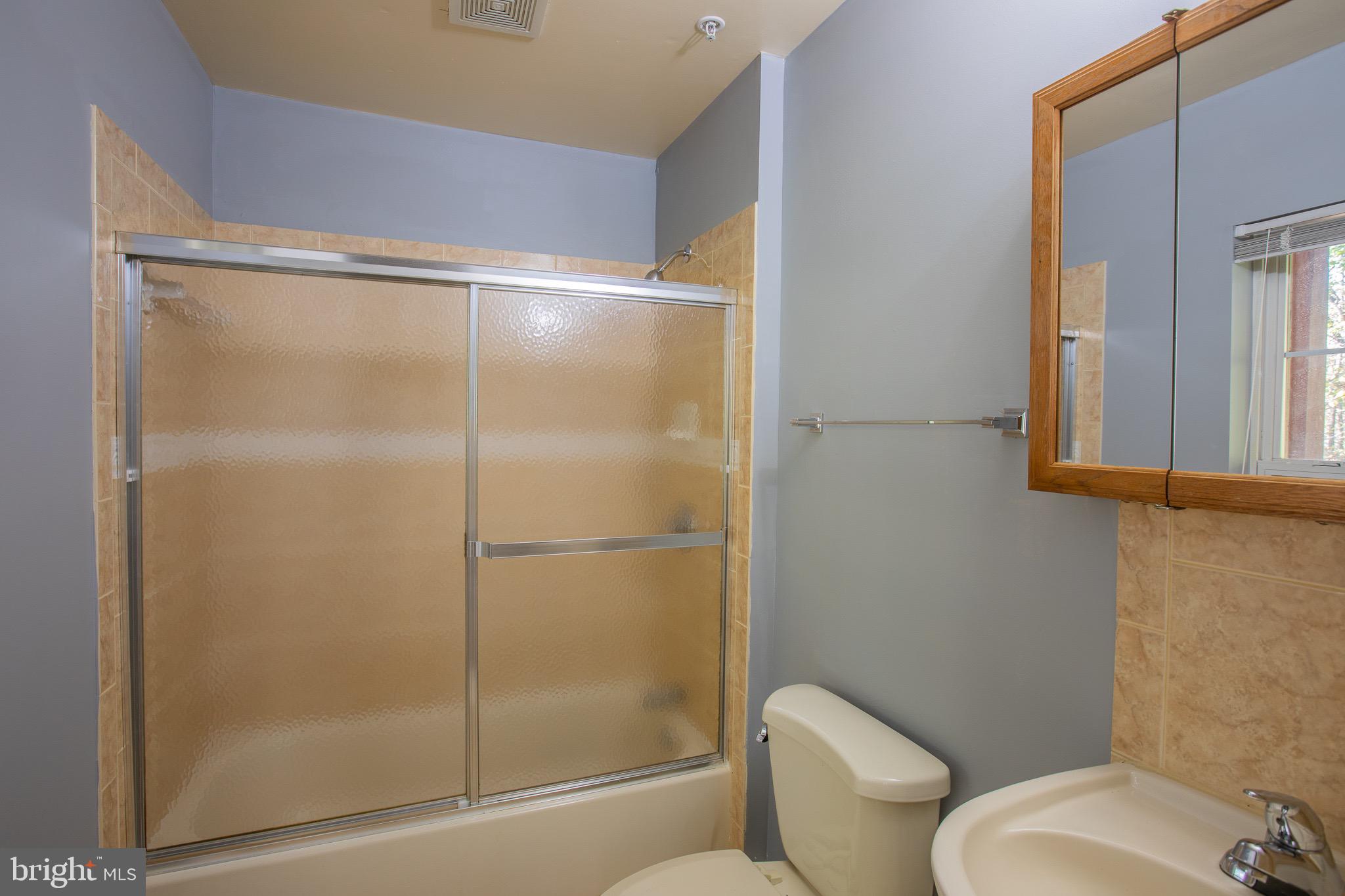 GREENBELT - Residential Lease