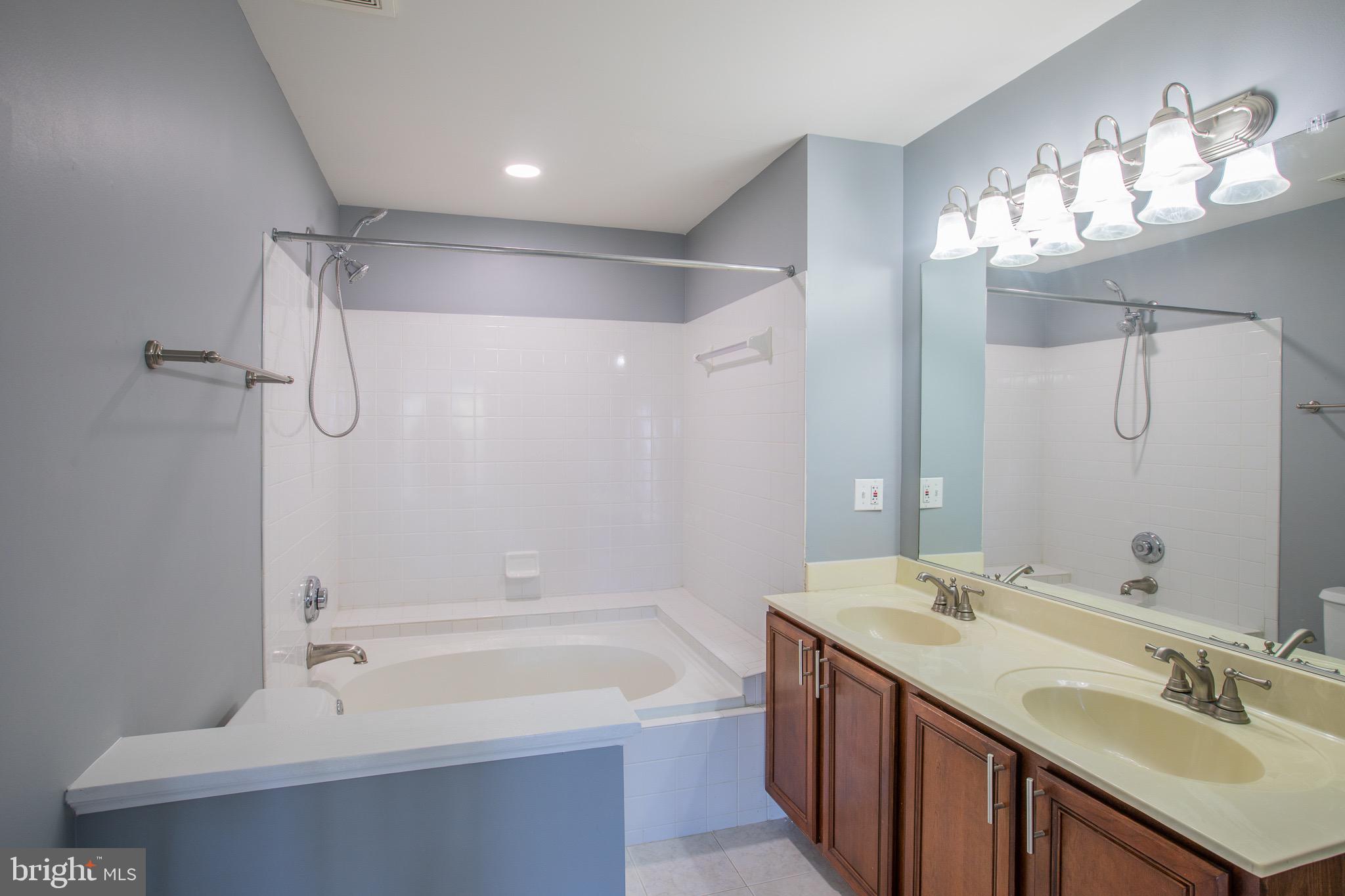 GREENBELT - Residential Lease