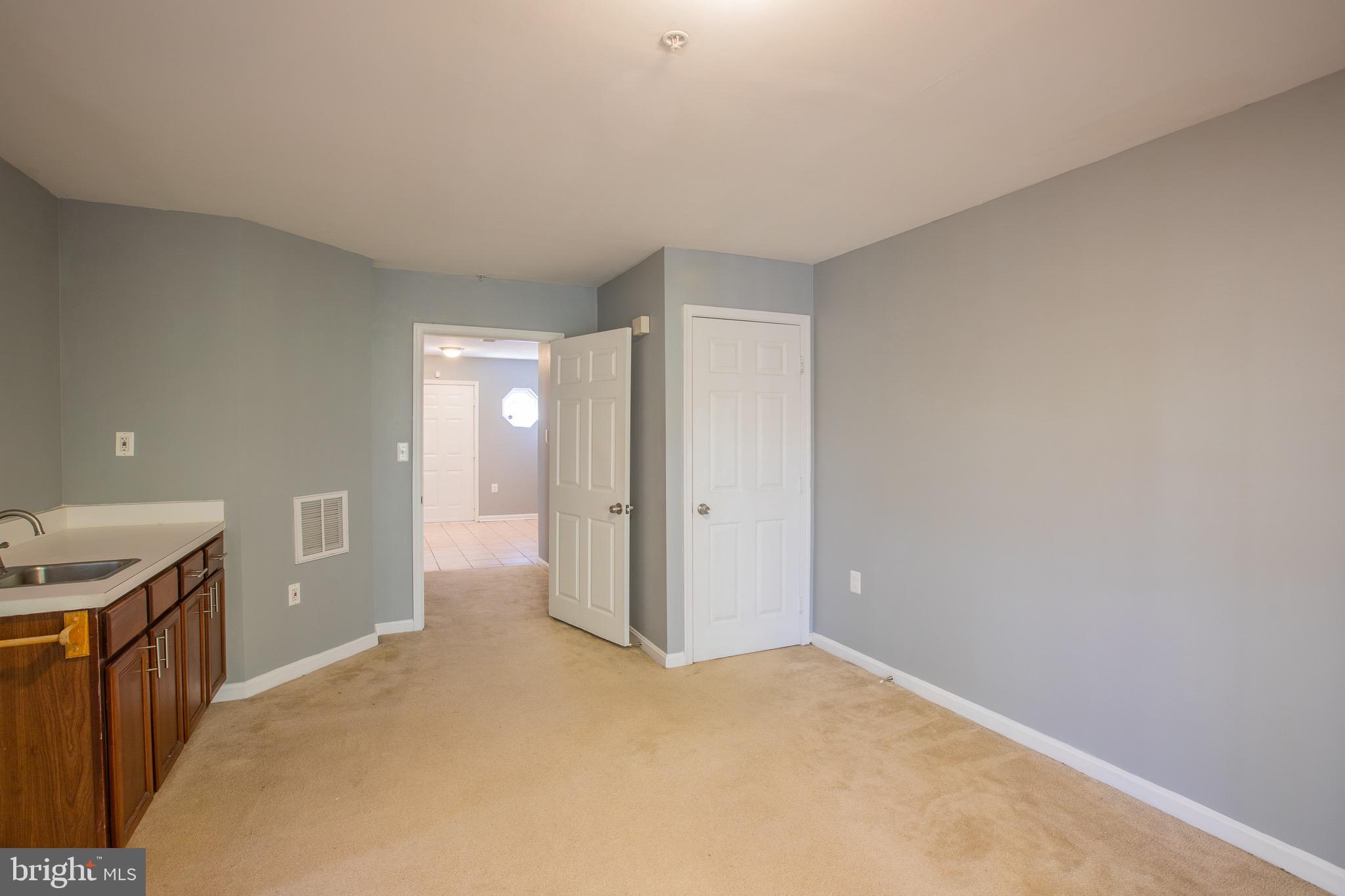 GREENBELT - Residential Lease