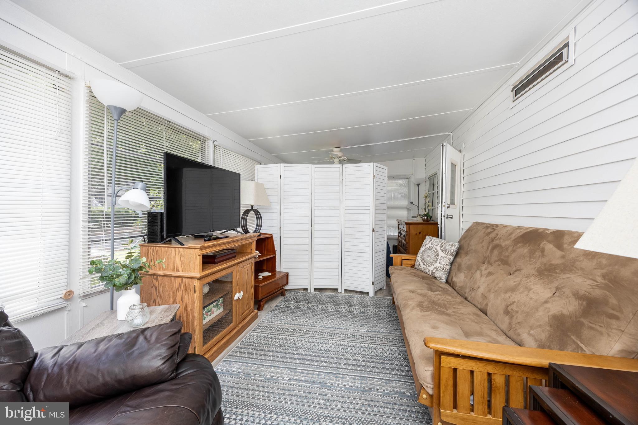 WHITE HORSE PARK II - Residential