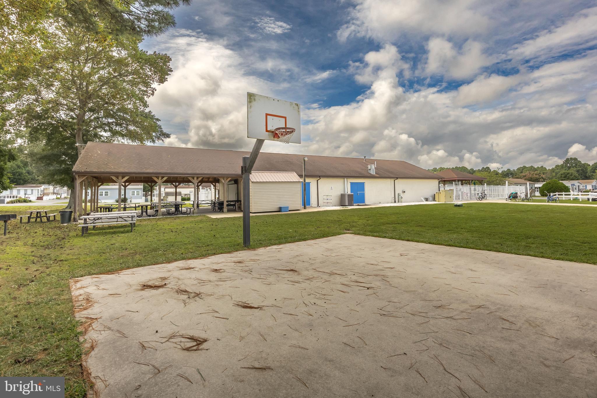 WHITE HORSE PARK II - Residential