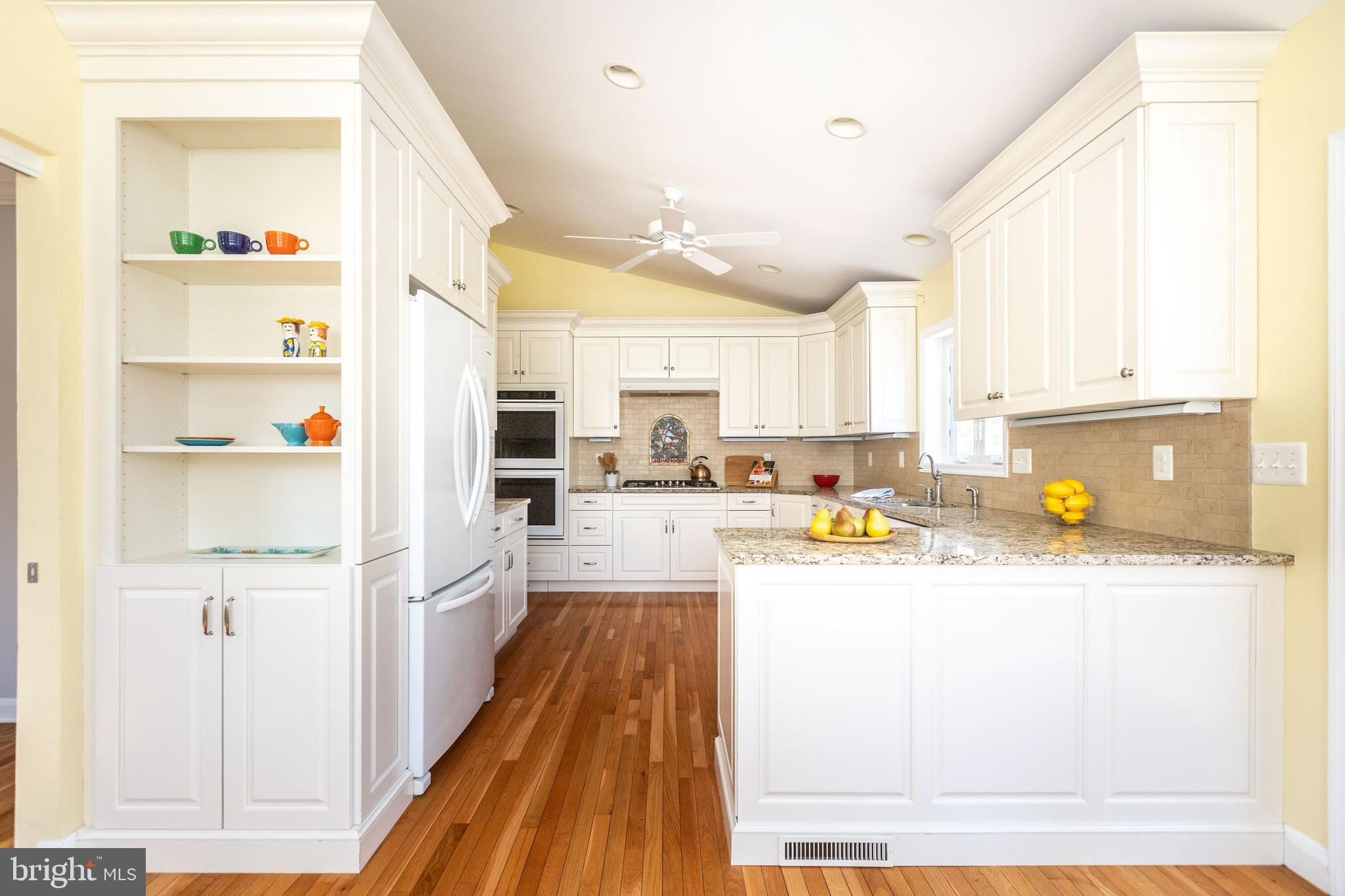 DULANEY VILLAGE - Residential