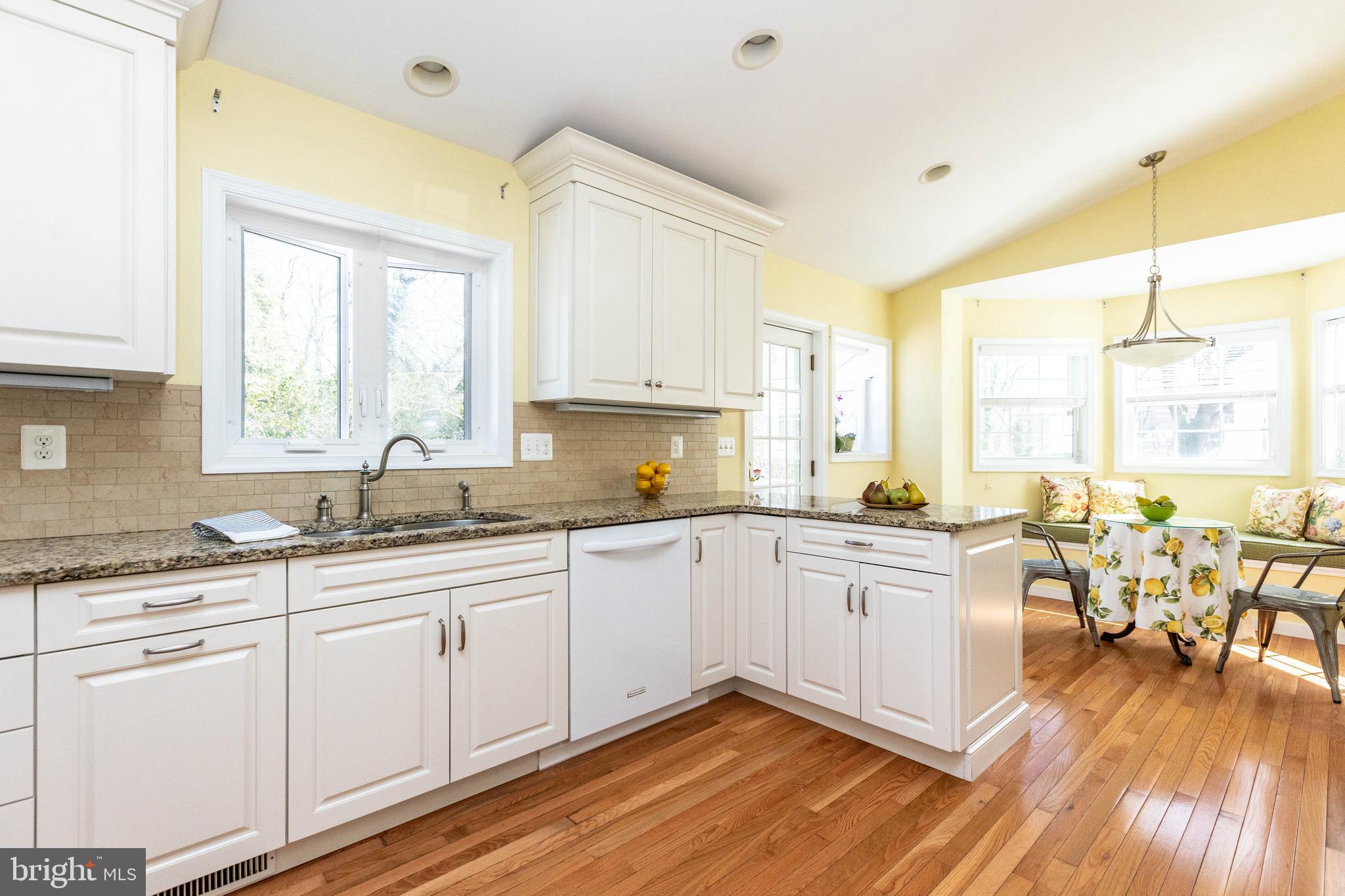 DULANEY VILLAGE - Residential