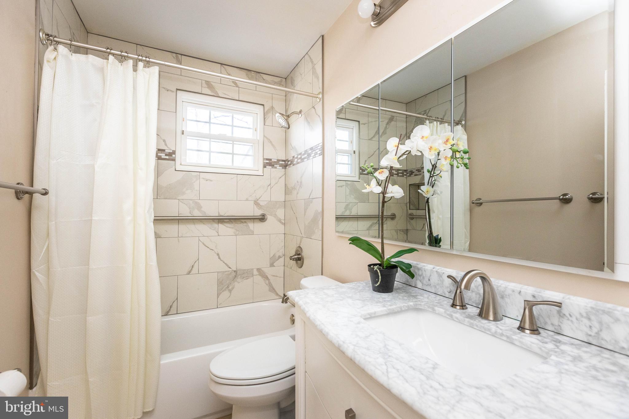 DULANEY VILLAGE - Residential