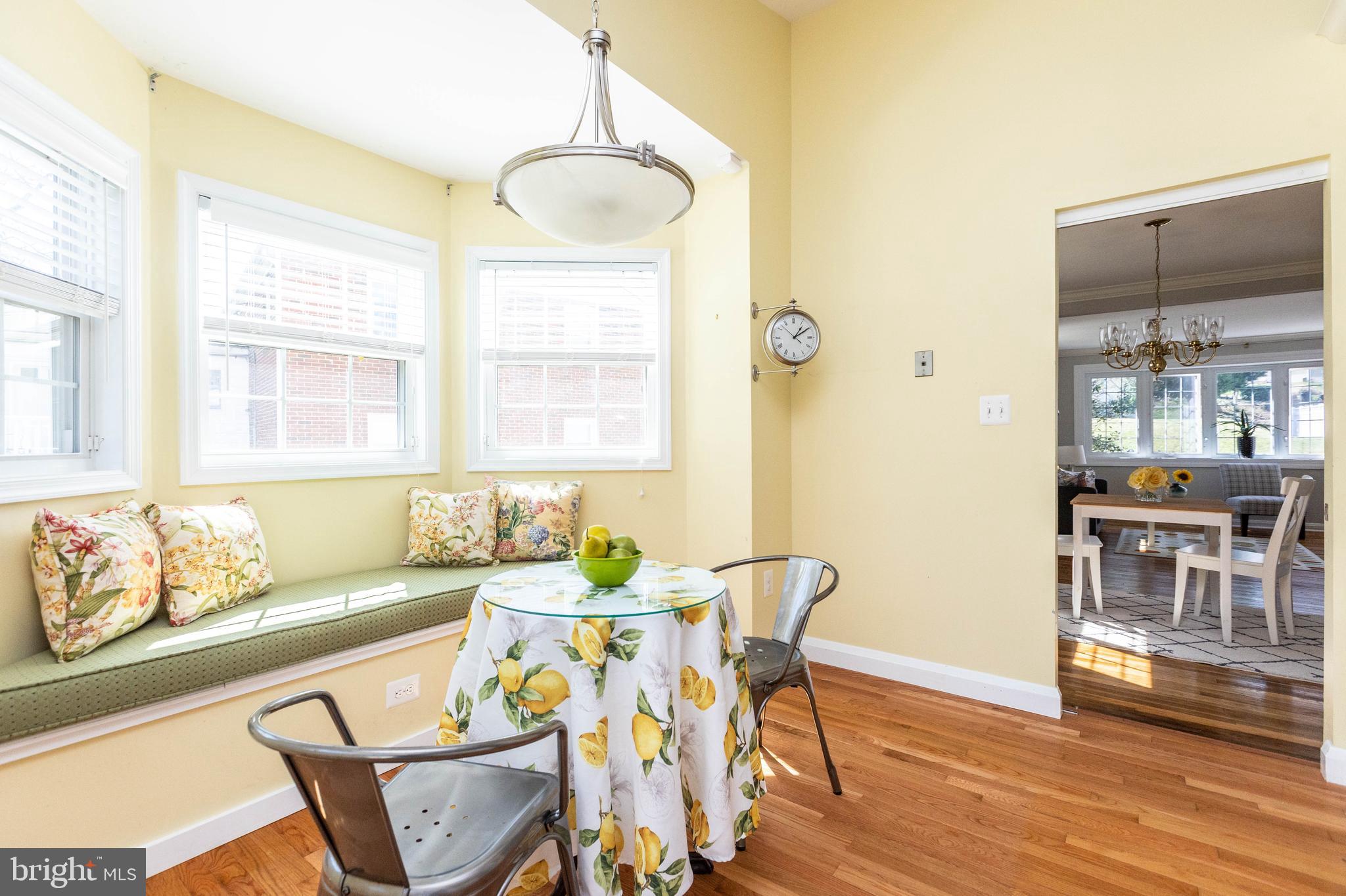 DULANEY VILLAGE - Residential