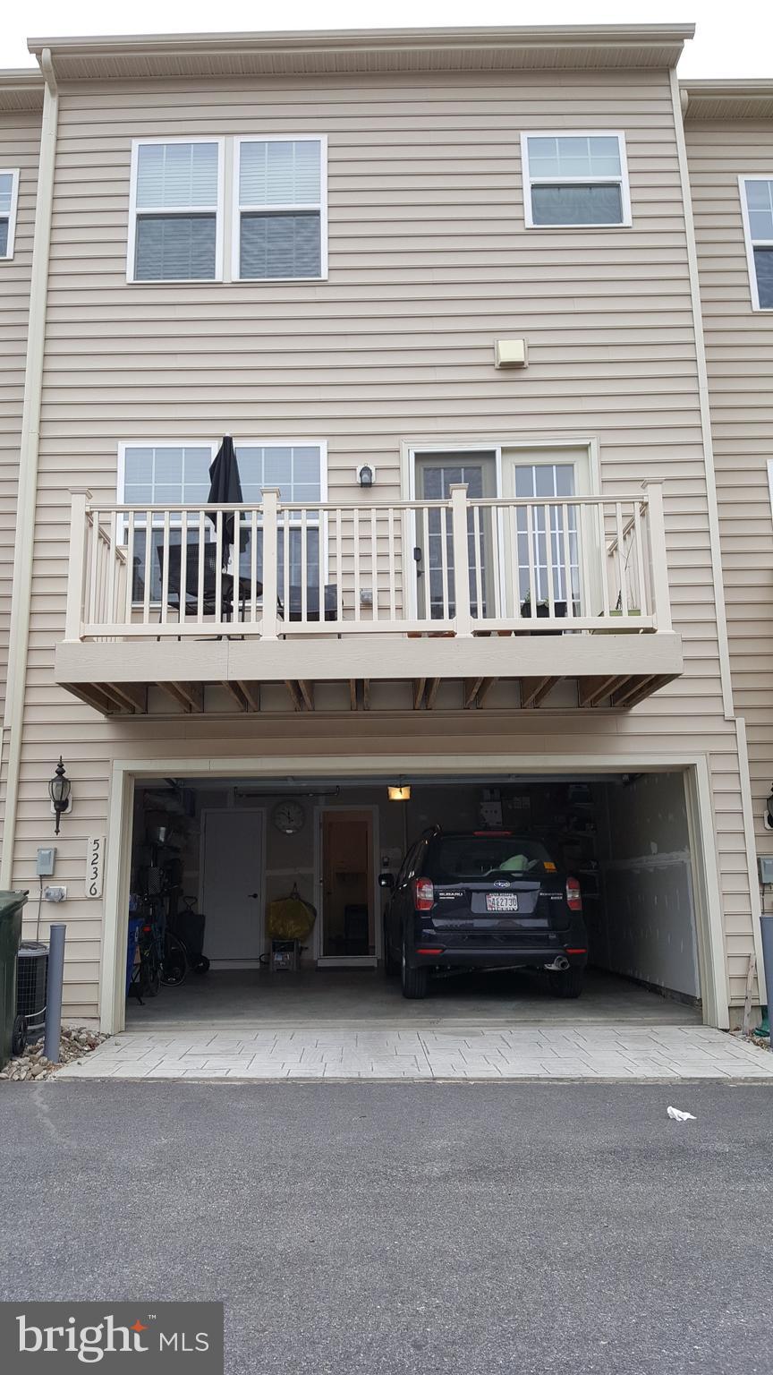 3-level Ryan Homes built new townhouse with lots of upgrades. The 1st level bedroom and master bedroom have their own private bathroom. The Kitchen features 42 inch modern cabinetry, stone counter tops, large kitchen island, and stainless steel appliances. The living, dining and sun room are on main level. The living room is fully while kitchen has hardwood flooring. No pets