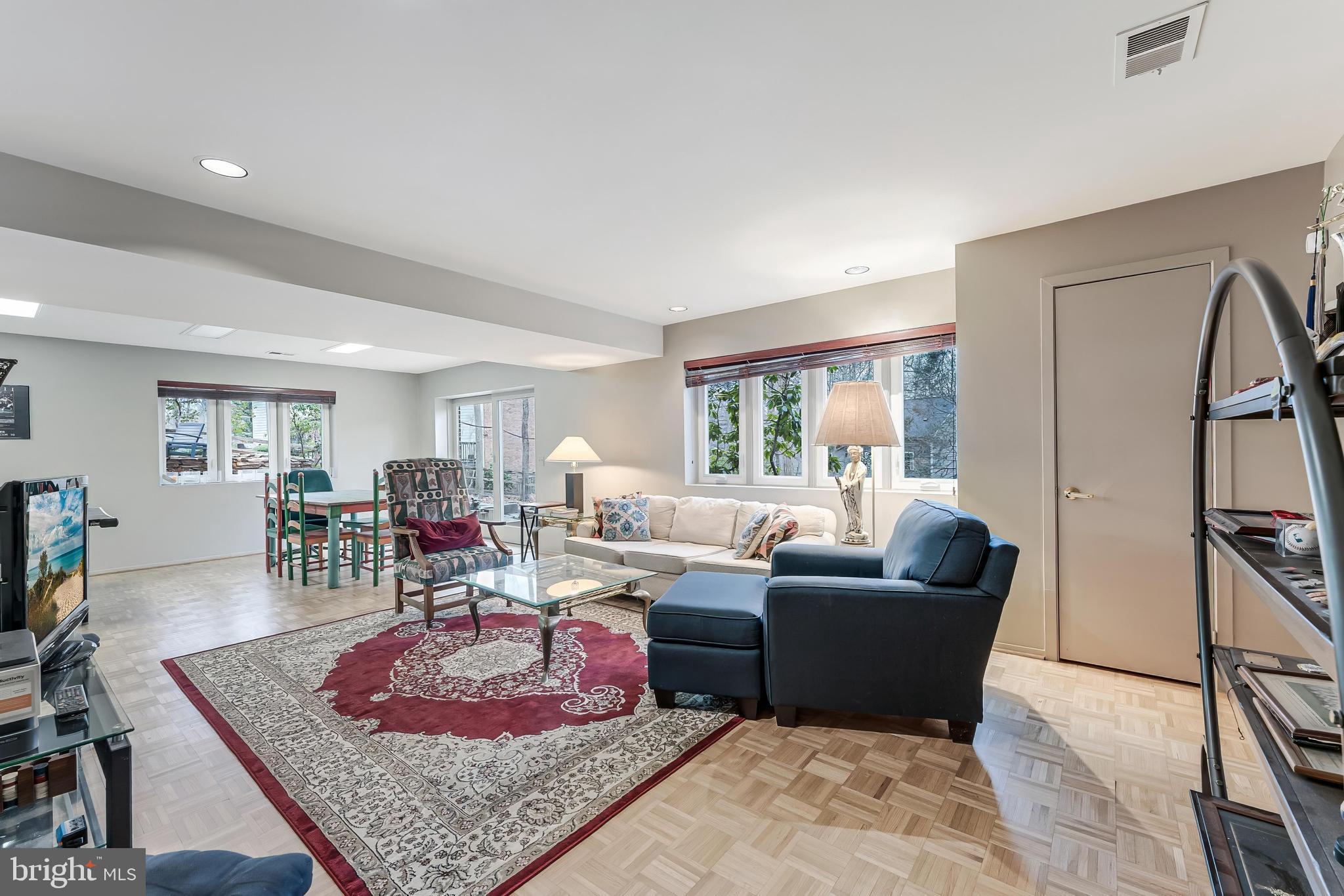 CONGRESSIONAL FOREST - Residential