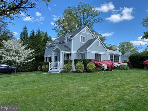 Photo of 3101 Circle Hill Road, ALEXANDRIA, VA 22305 (MLS # VAAX2055088)