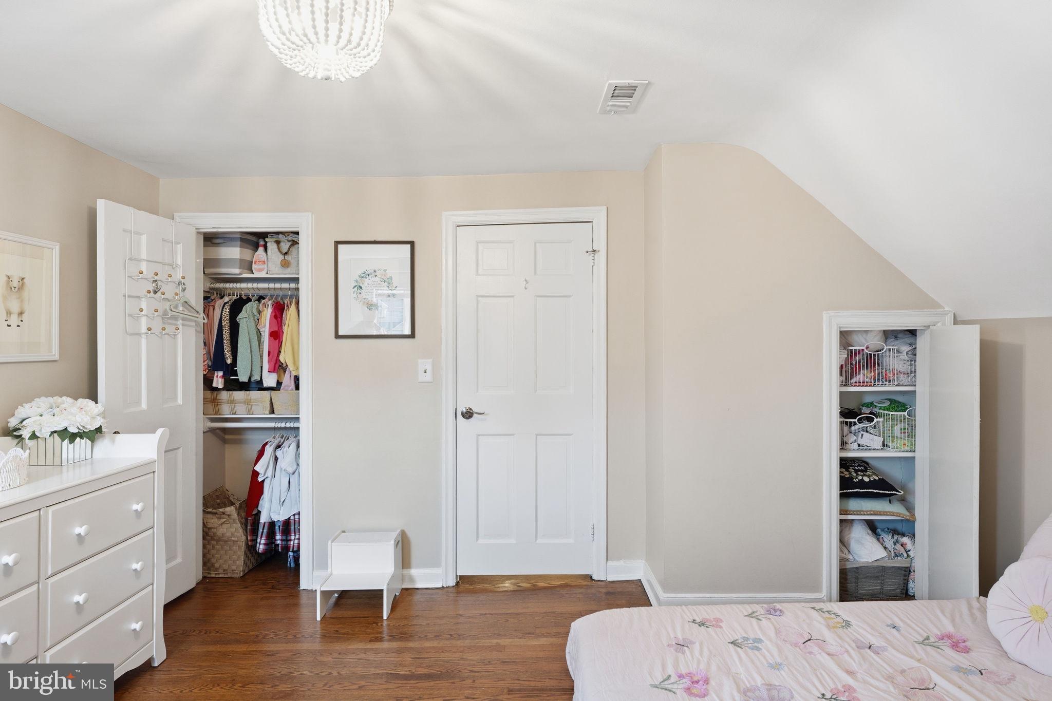 BEVERLEY HILLS - Residential