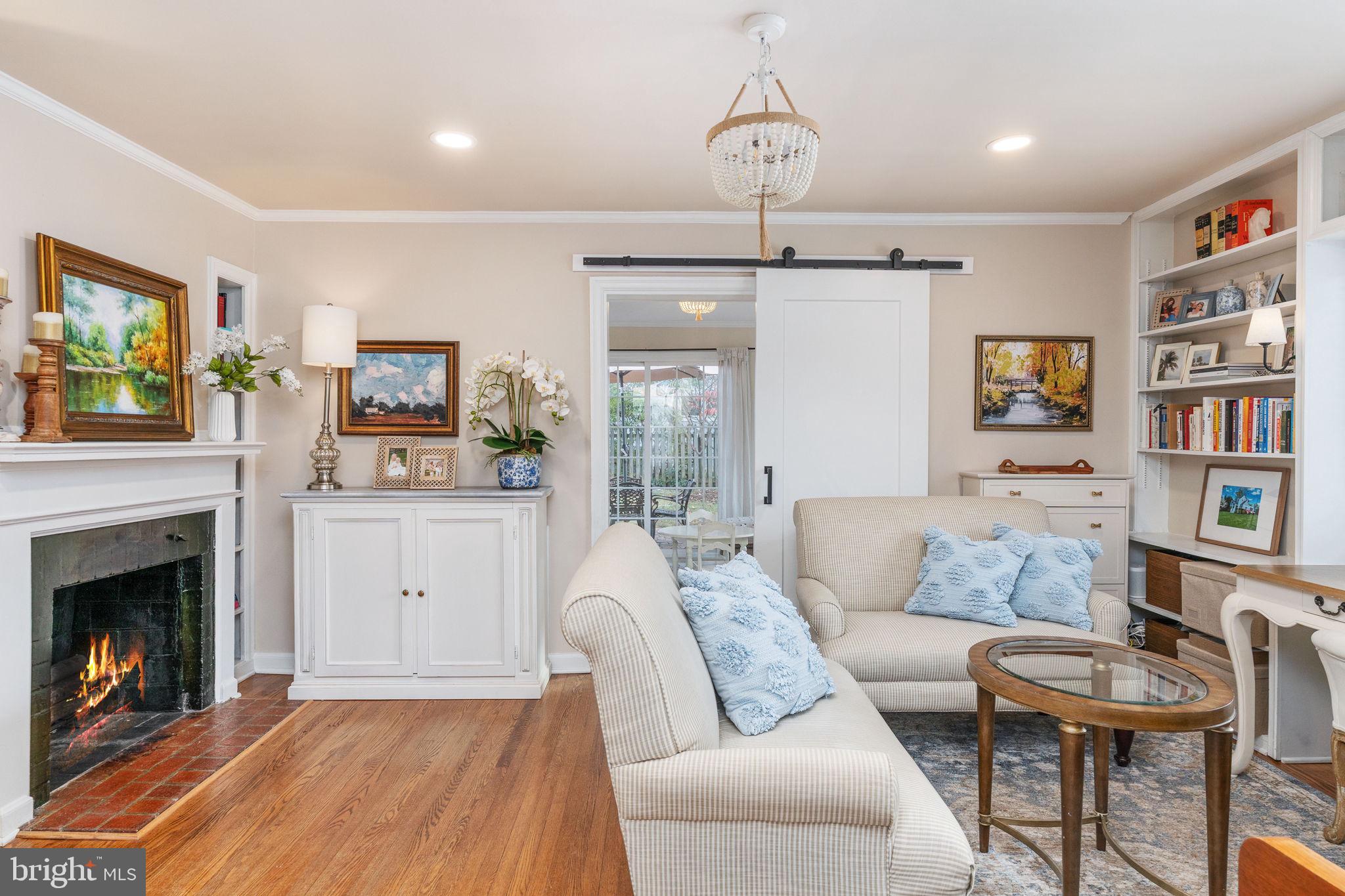 BEVERLEY HILLS - Residential