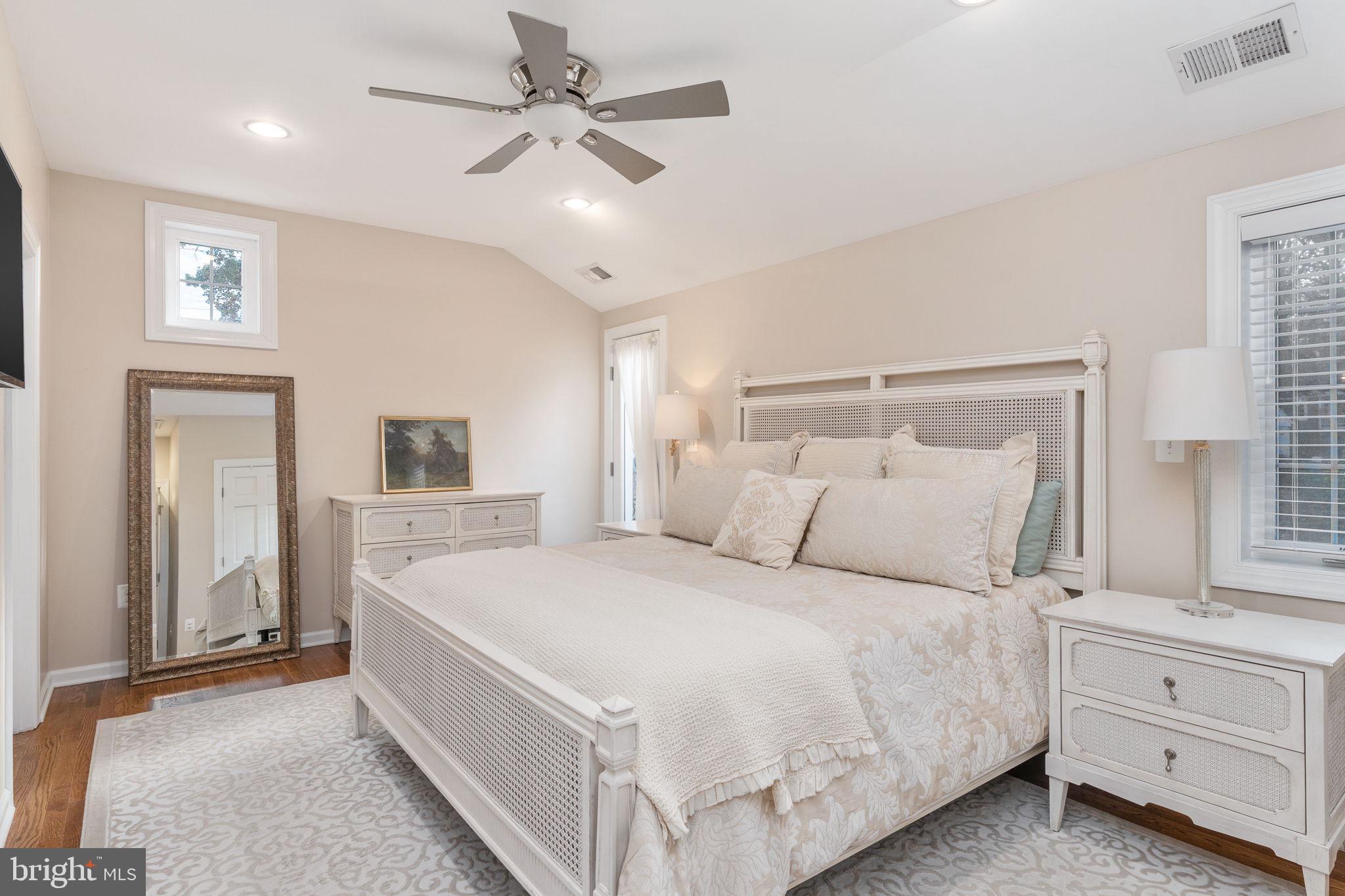 BEVERLEY HILLS - Residential