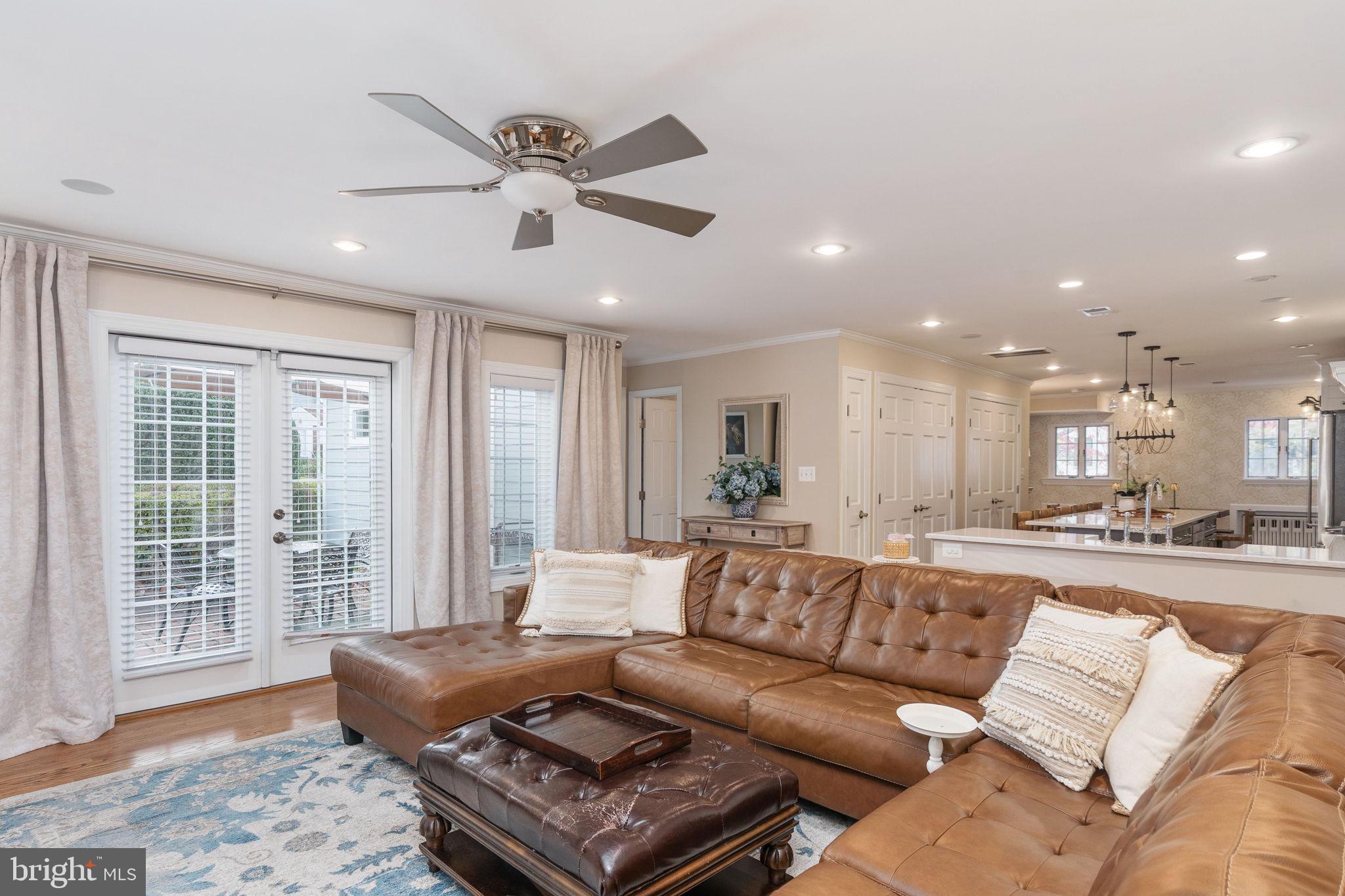 BEVERLEY HILLS - Residential