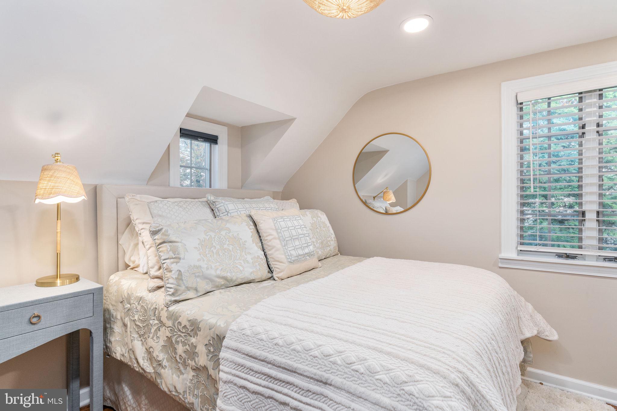 BEVERLEY HILLS - Residential