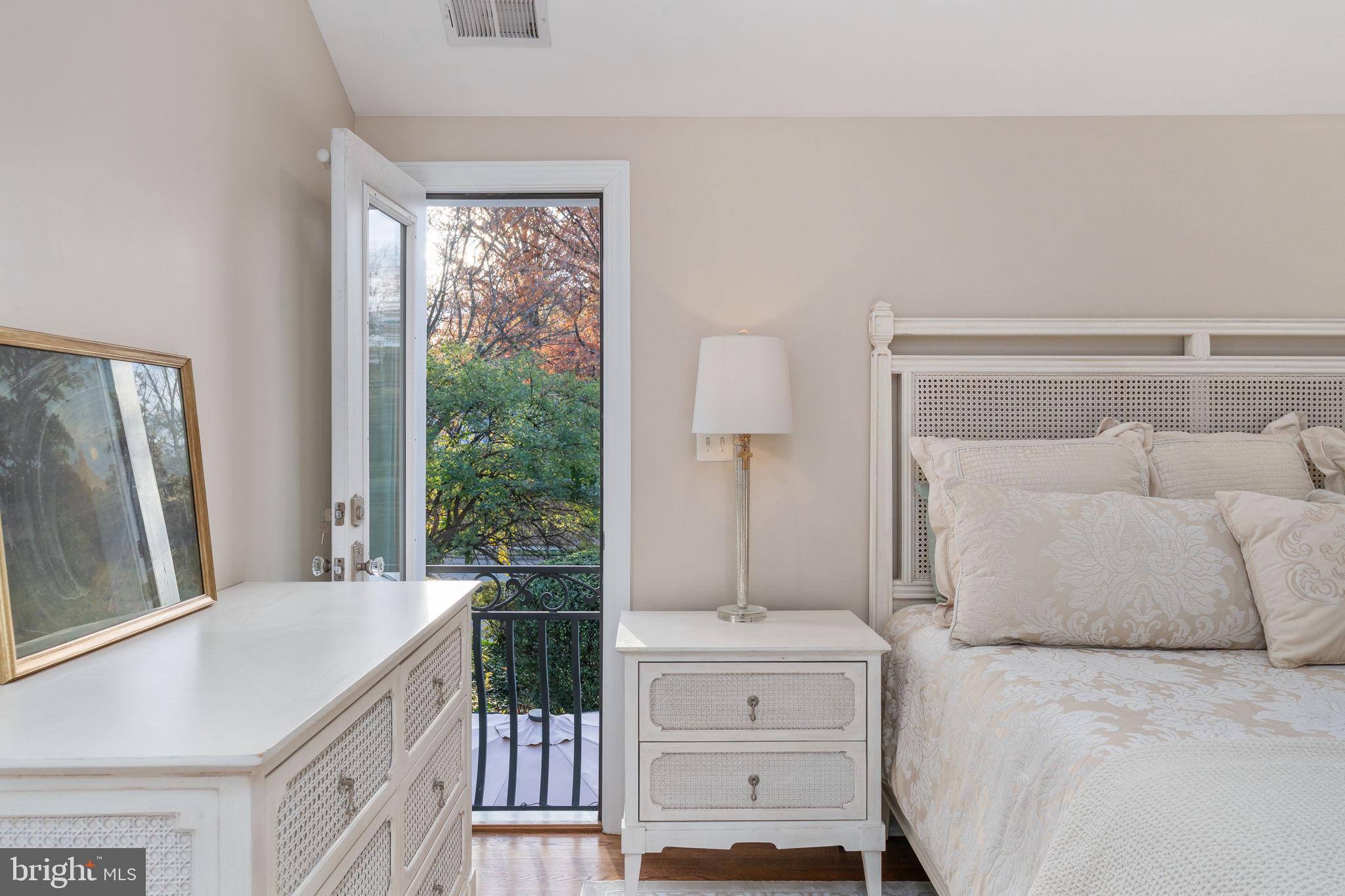 BEVERLEY HILLS - Residential