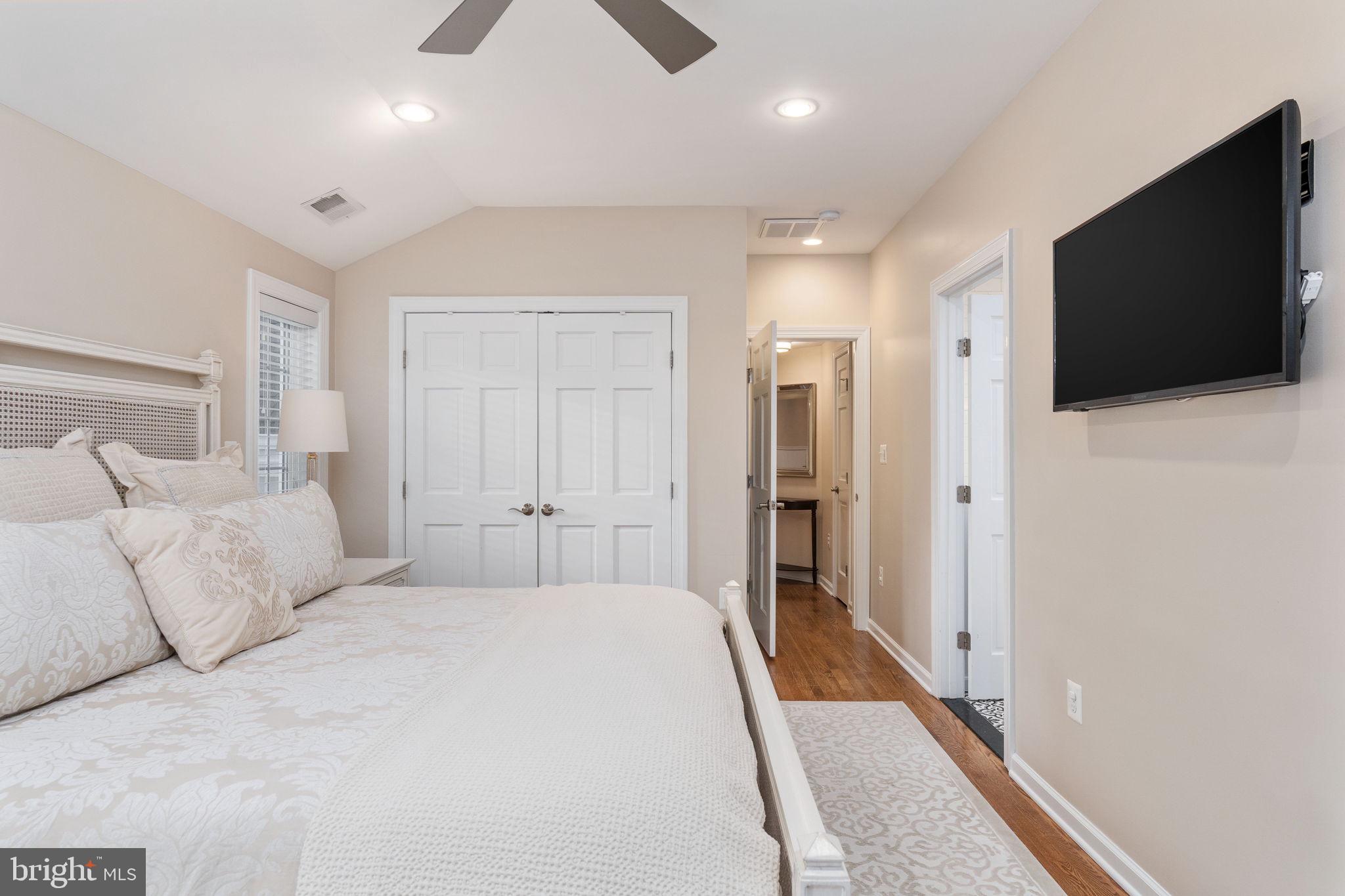 BEVERLEY HILLS - Residential