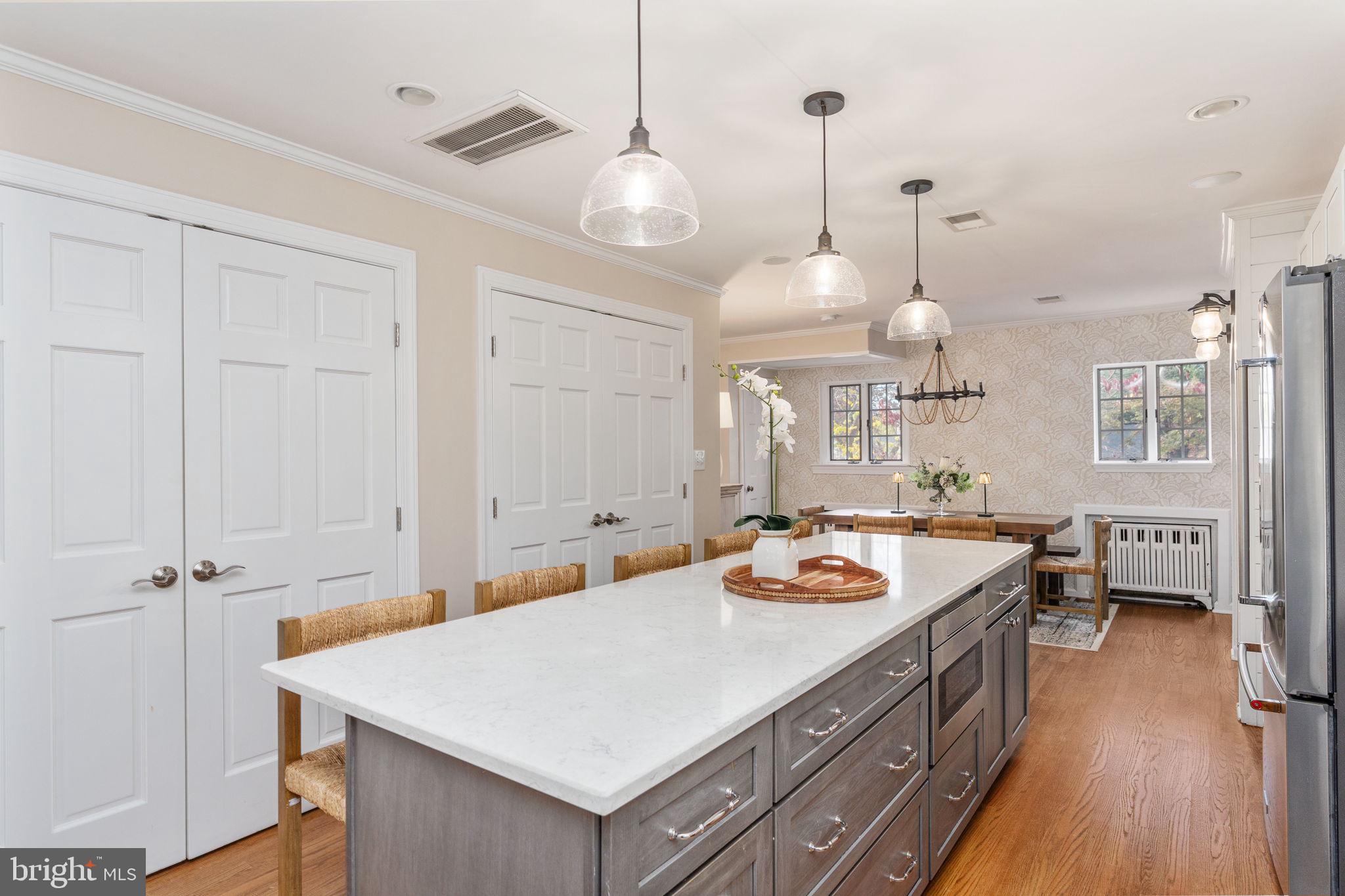 BEVERLEY HILLS - Residential