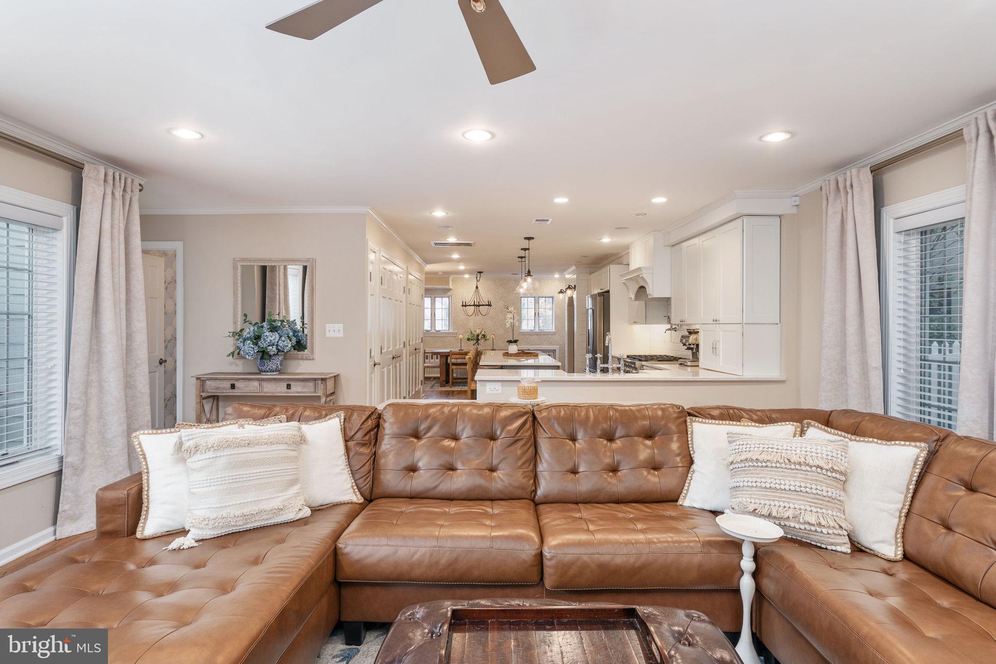 BEVERLEY HILLS - Residential