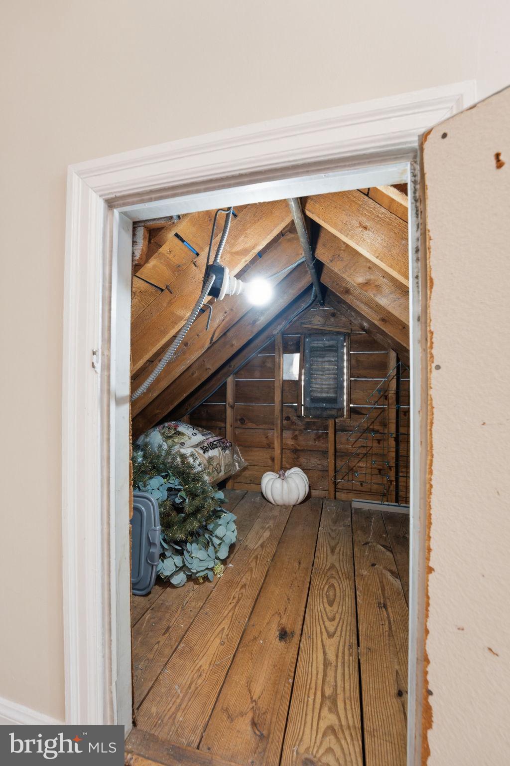 BEVERLEY HILLS - Residential